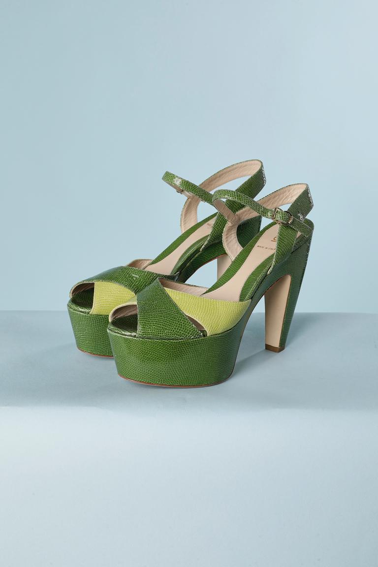 Women's Platform sandal in bicolore green lezard Fendi  For Sale