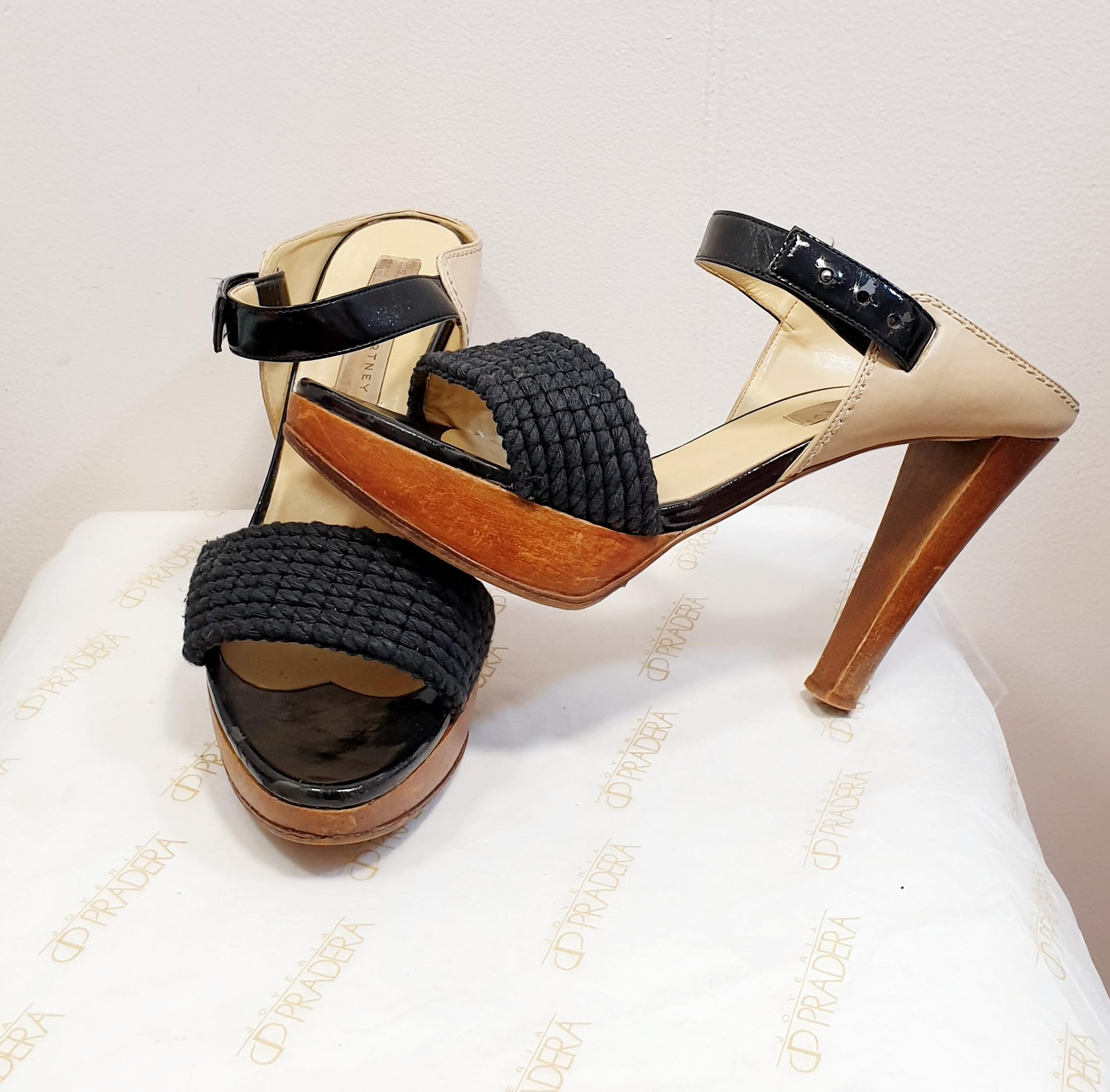 Platform Sandals  Stella McCartney Cotton and Patent Leather Sandals with Wooden In Good Condition For Sale In  Bilbao, ES