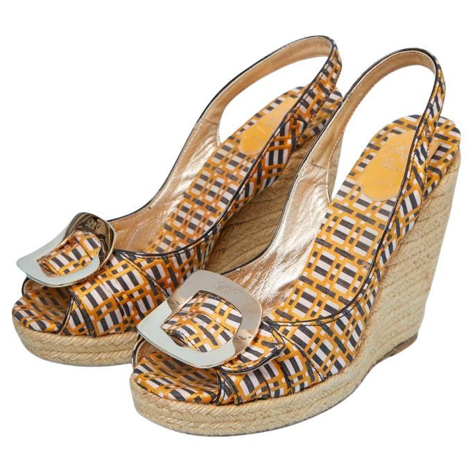 Scarpe con plateau in tessuto jacquard e corda ROGER Vivier in vendita