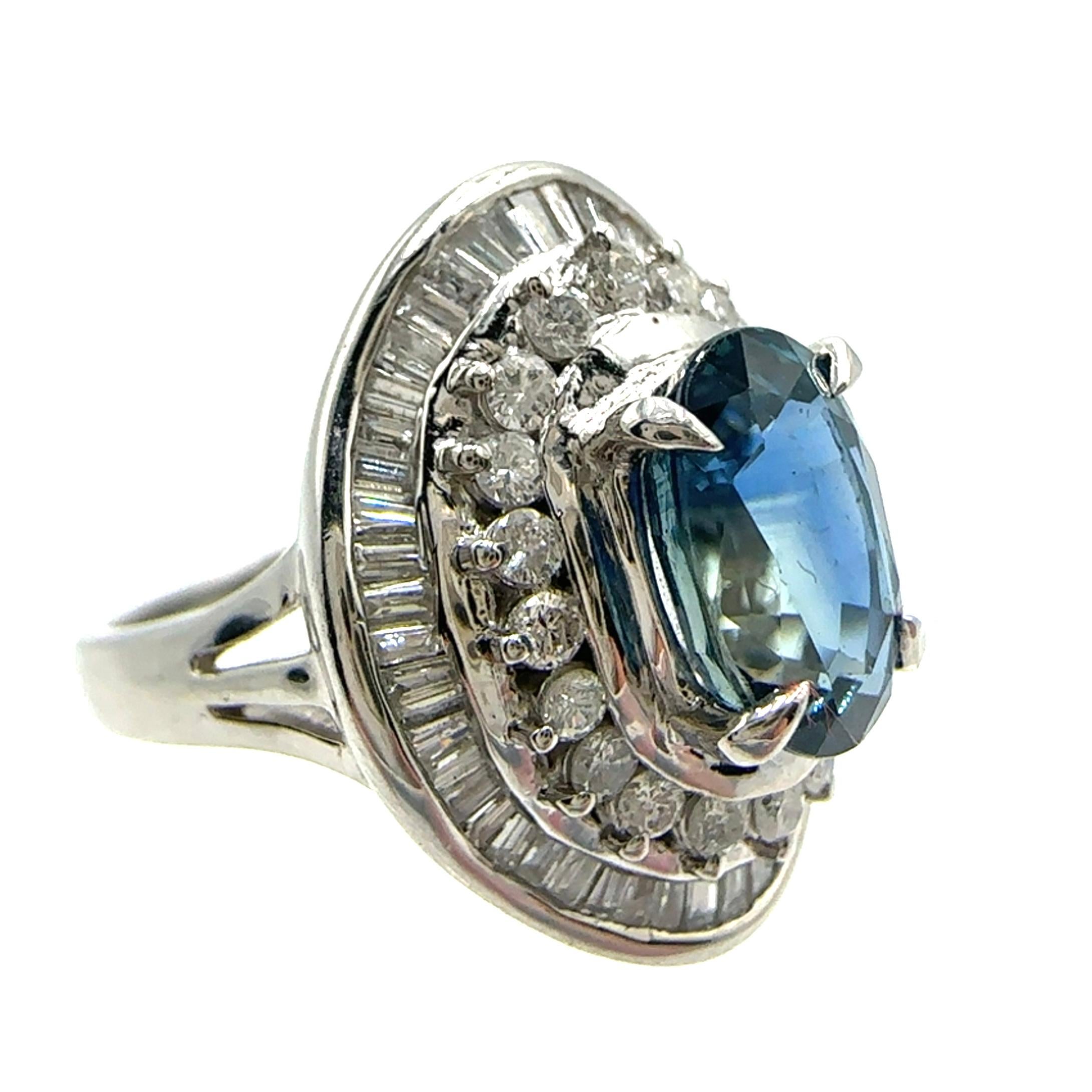 Oval Cut Platin 900 3.81 CTW Sapphire & Diamond Cocktail Ring For Sale
