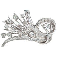 Vintage Platine and Diamonds Brooche Shape Bouquet of Flowers, circa 1950s