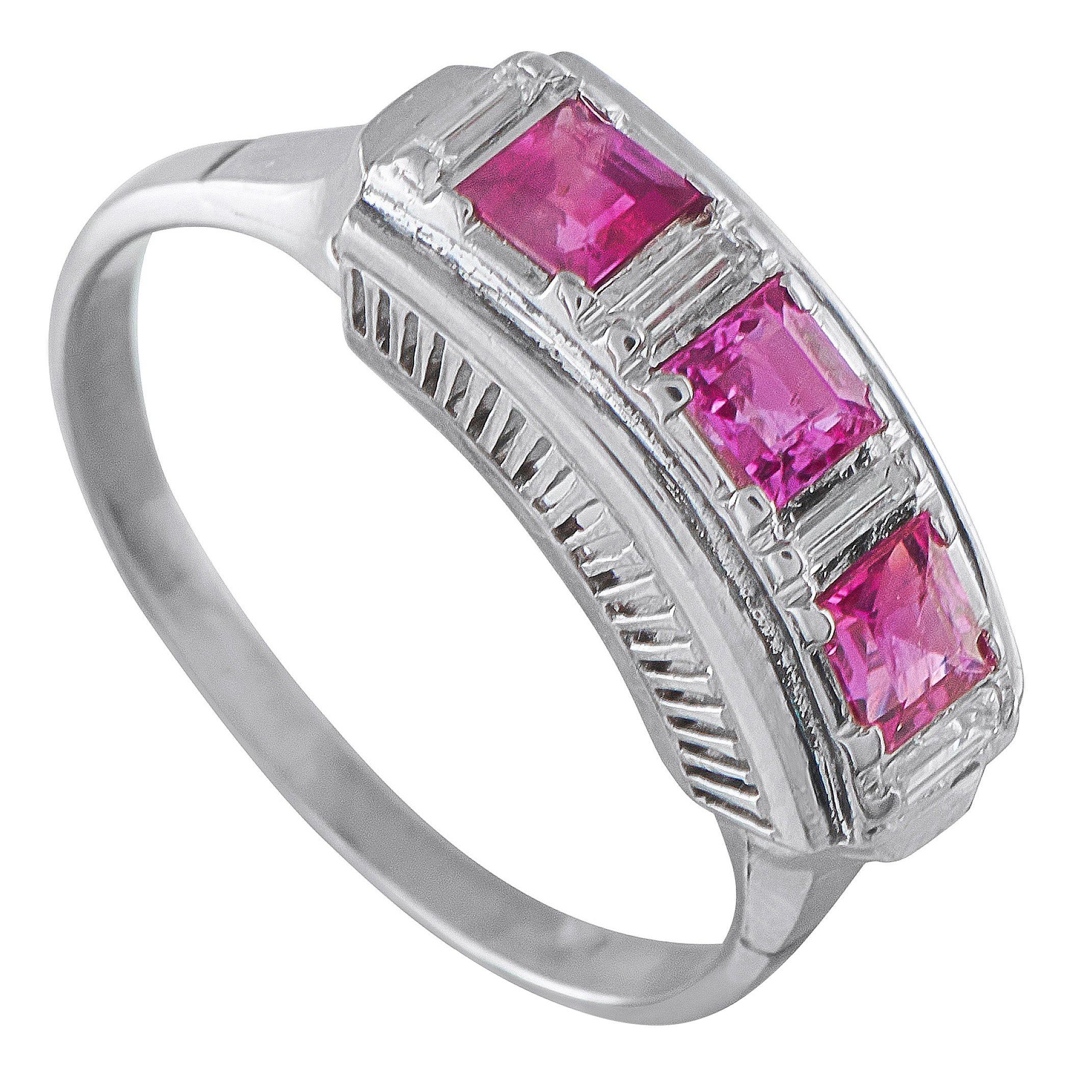 Platinum 0.15ct Diamond and Ruby Ring MF10-110625
