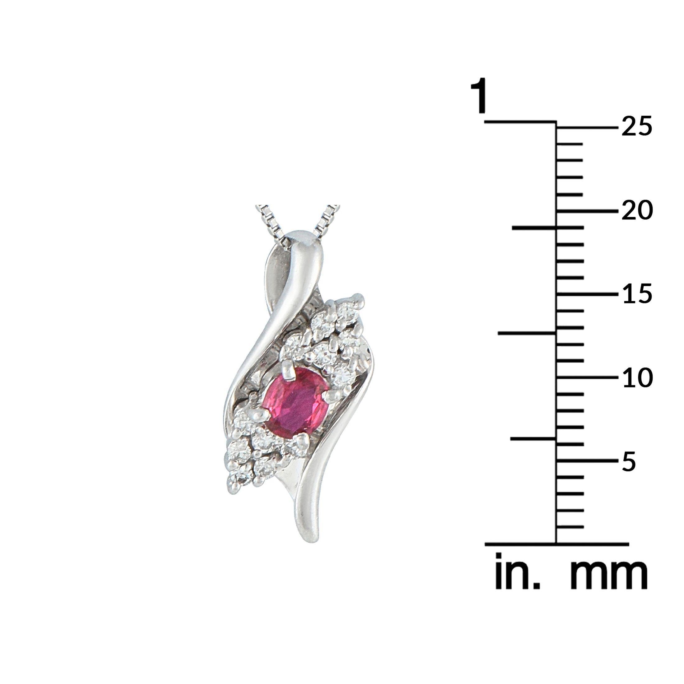 Platin 0.18ct Diamant und Rubin Anhänger Halskette im Zustand „Hervorragend“ im Angebot in Southampton, PA