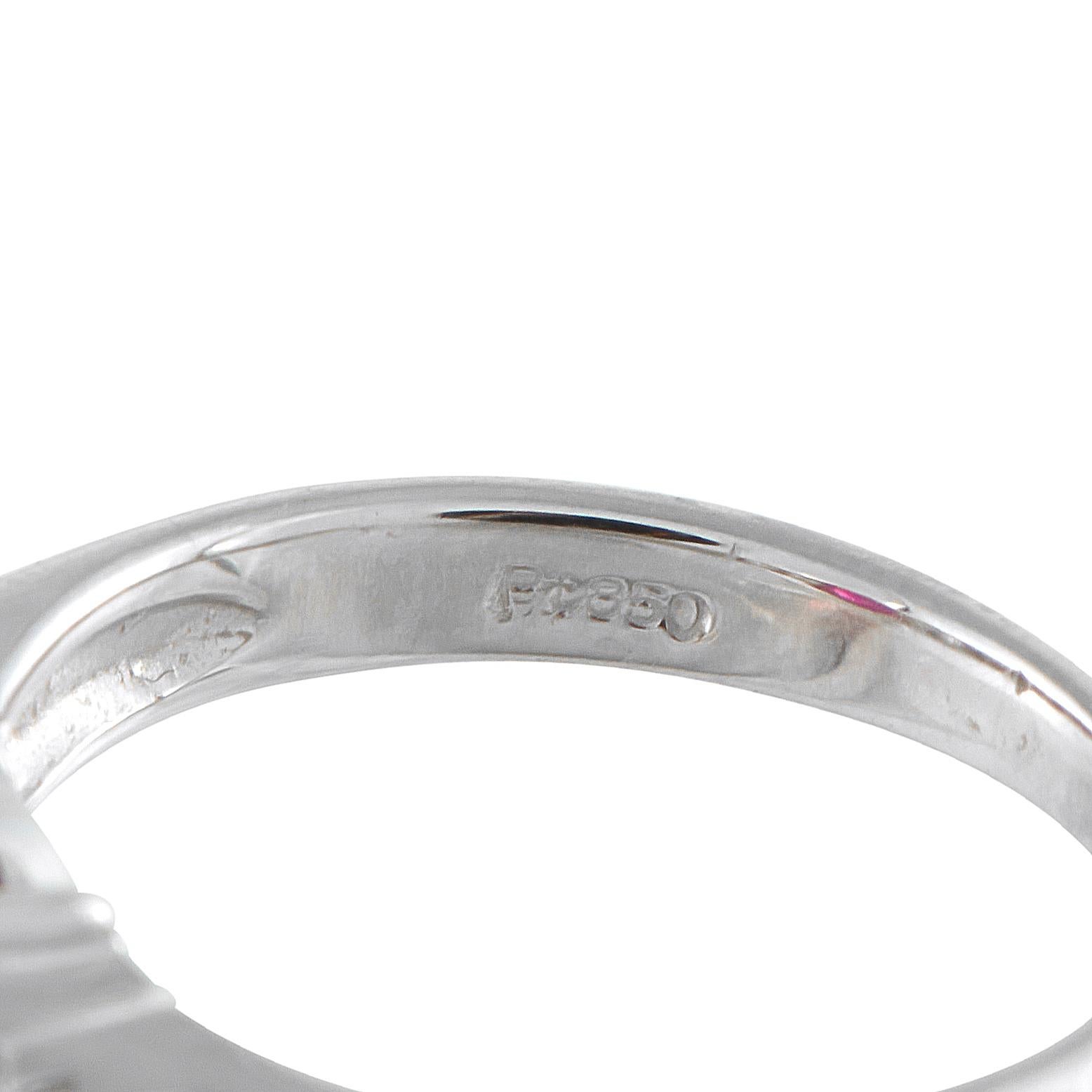 Platinum 0.20ct Diamond and Ruby Ring MF11-101725 en Excelente estado para la venta en Southampton, PA