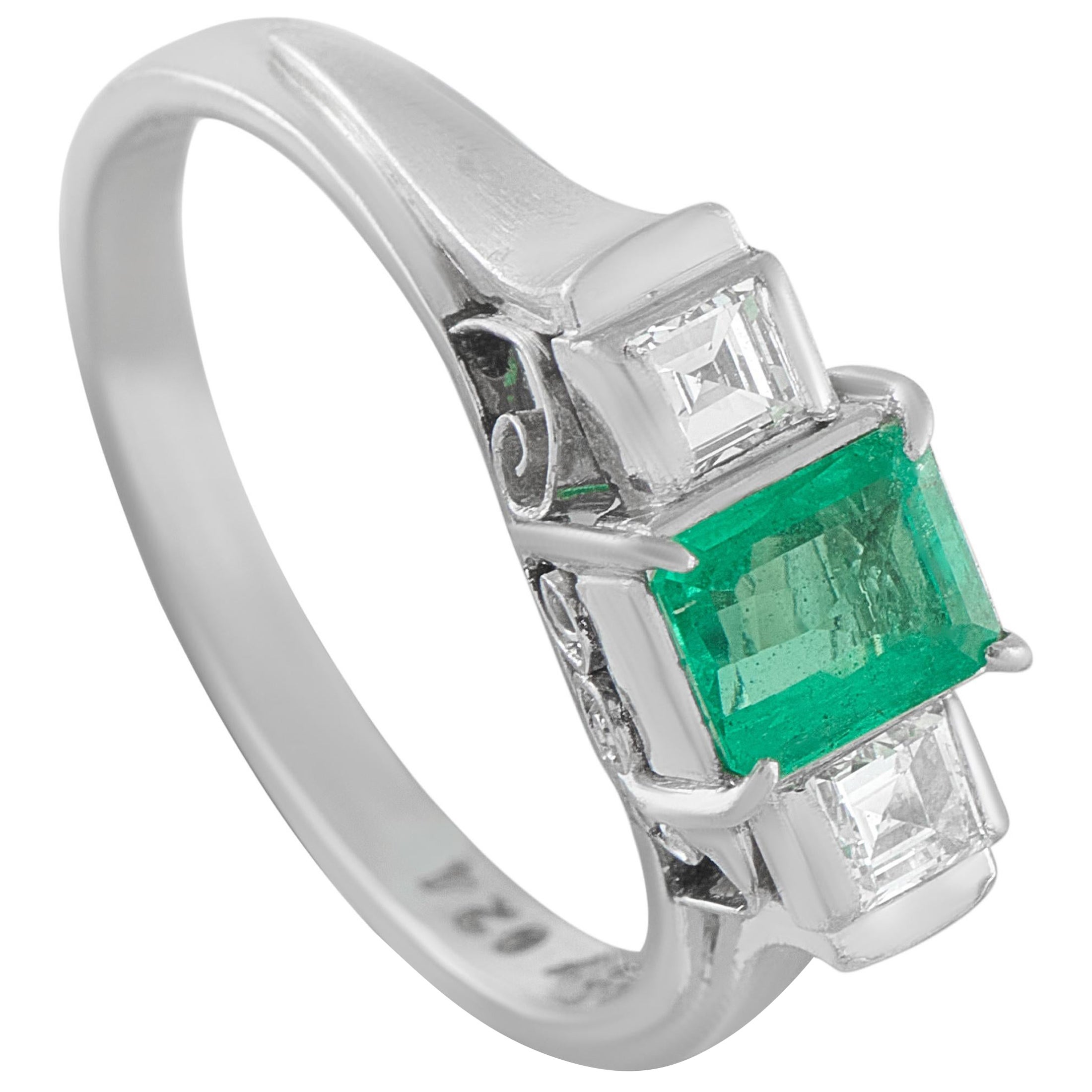Platinum 0.24ct Diamond and Emerald Ring MF11-110425