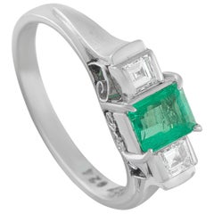 Platinum 0.24ct Diamond and Emerald Ring MF11-110425