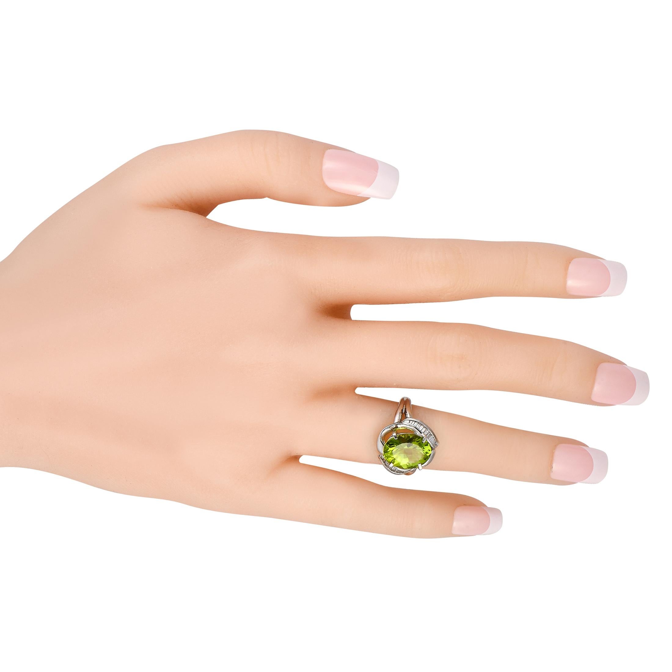 Anillo de Platino 0,25ct Diamante y Peridoto Corte redondo