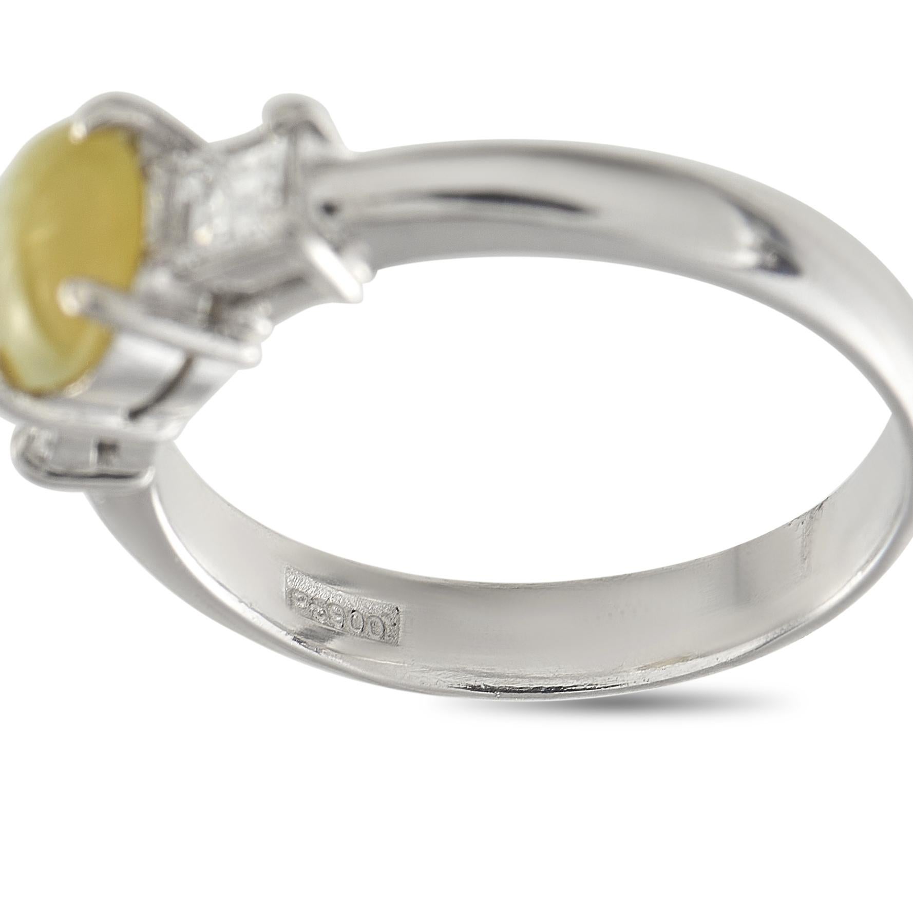 Anello in platino con diamante e occhio di gatto da 0.30 carati In condizioni ottime in vendita a Southampton, PA