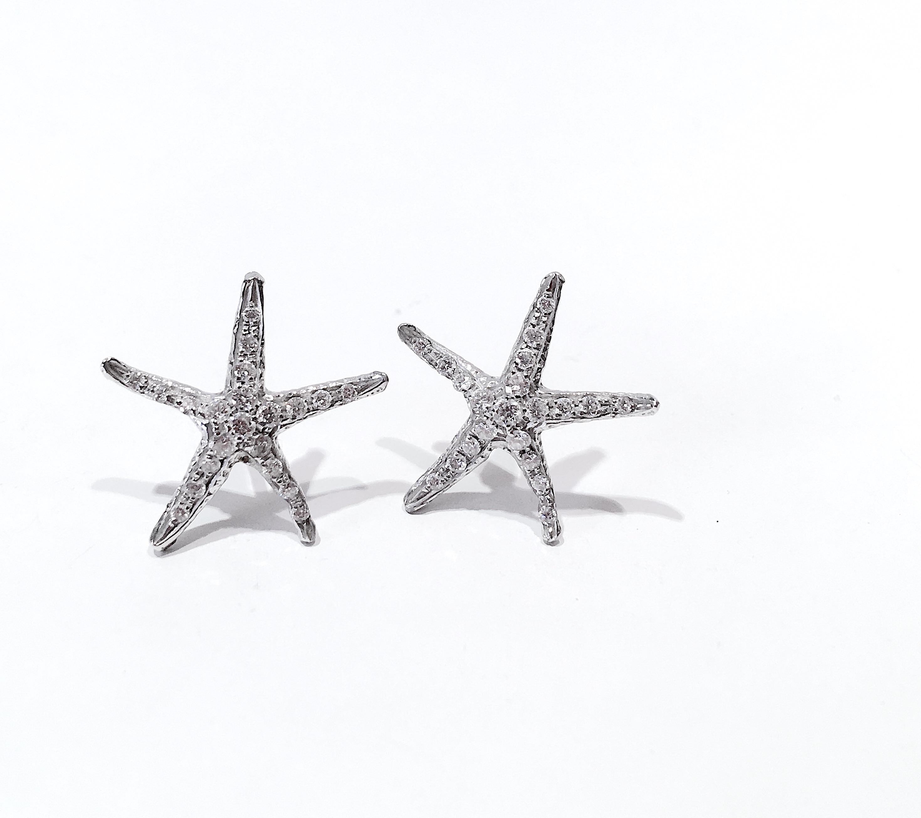 Romantic Platinum 0.36 Karat White Diamonds Handcrafted Starfish Stud Modern Earrings For Sale