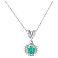 Collana in platino con diamanti e smeraldi da 0,36 carati MF17-041426