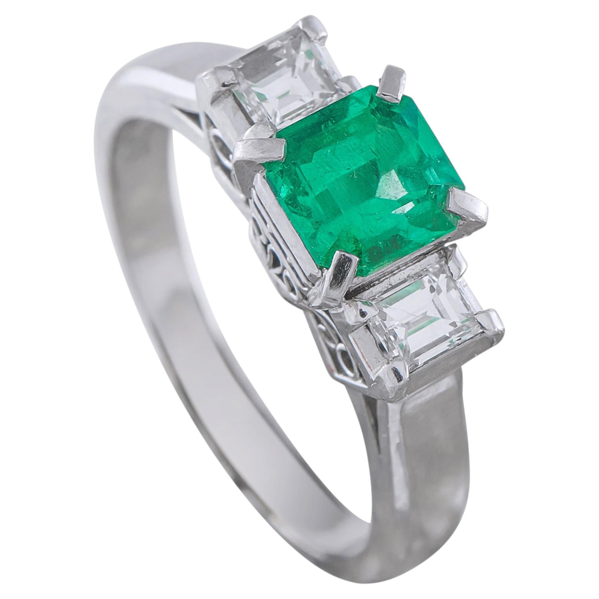 Platinum 0.36ct Diamond and Emerald Ring MF14-041026