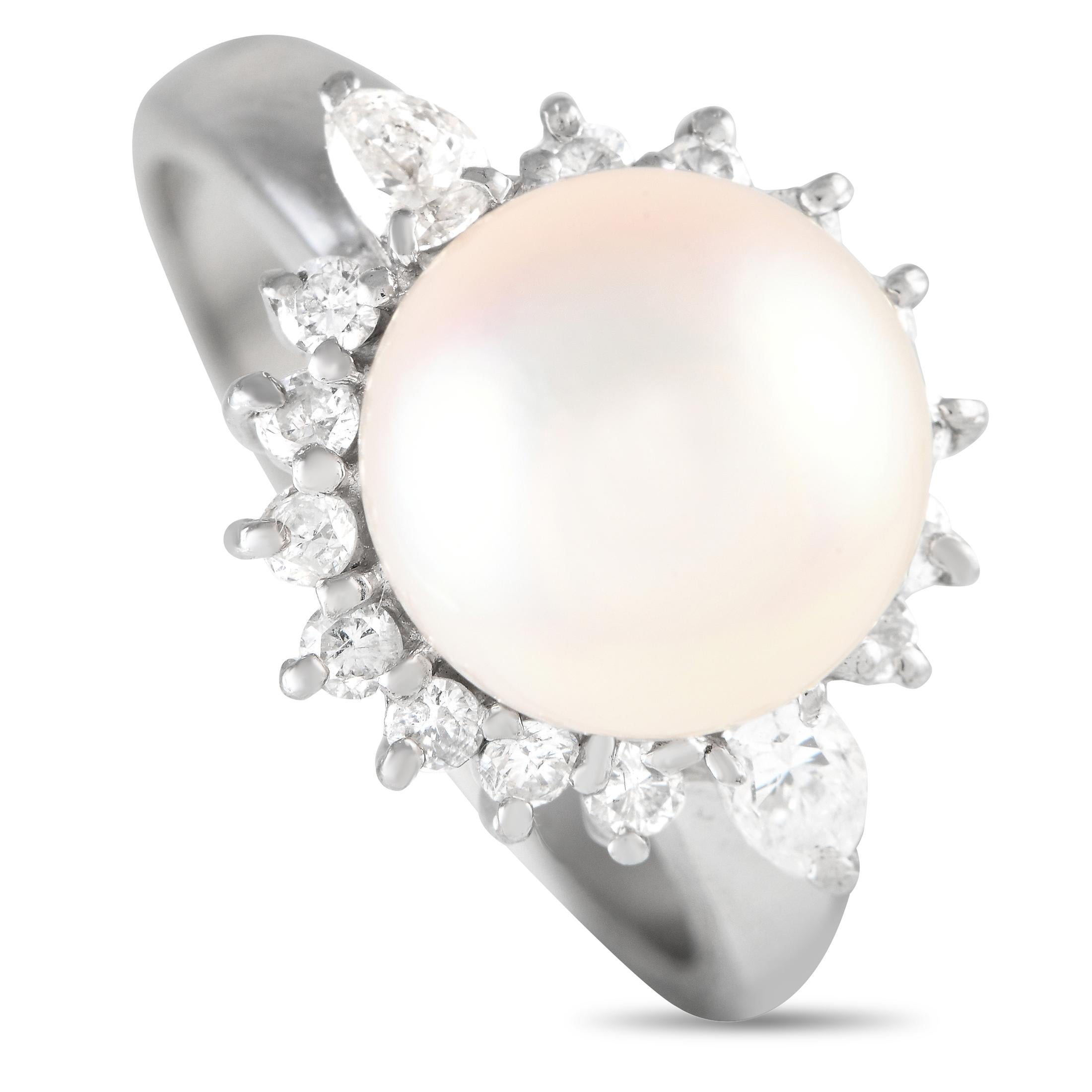 Platinum 0.43ct Diamond and Pearl Ring In Excellent Condition For Sale In Southampton, PA
