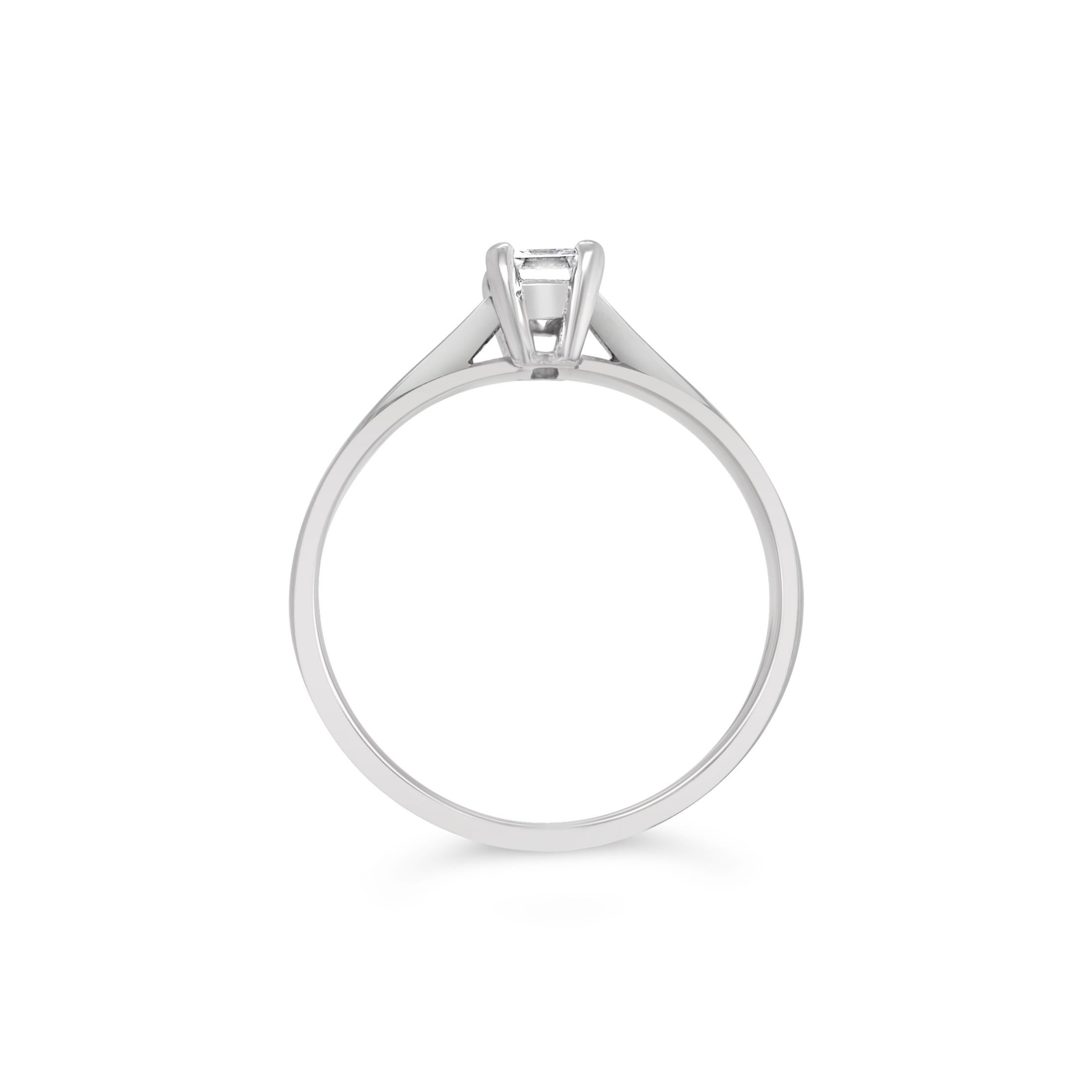 Platinum 0.50 Carat AGI Certificated H/VS1 Emerald Cut Diamond Solitaire Ring In Good Condition In Southampton, GB