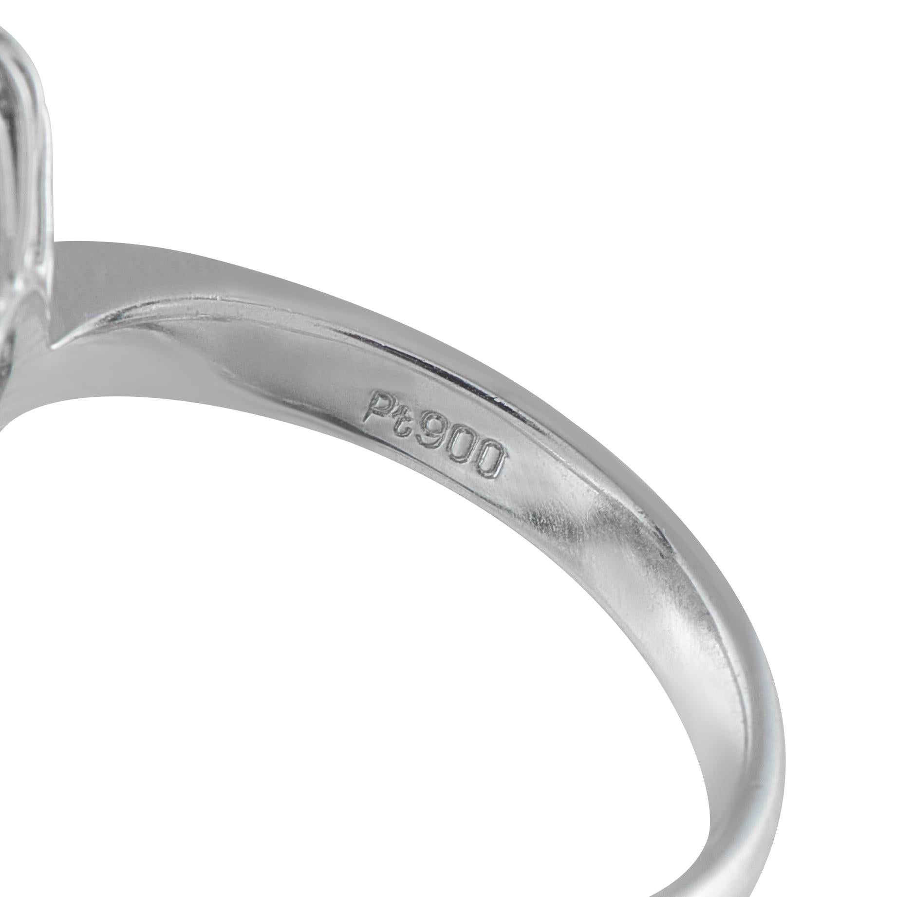 Platinum 0.50ct Diamond and Peridot Ring MF57-101625 In Excellent Condition For Sale In Southampton, PA