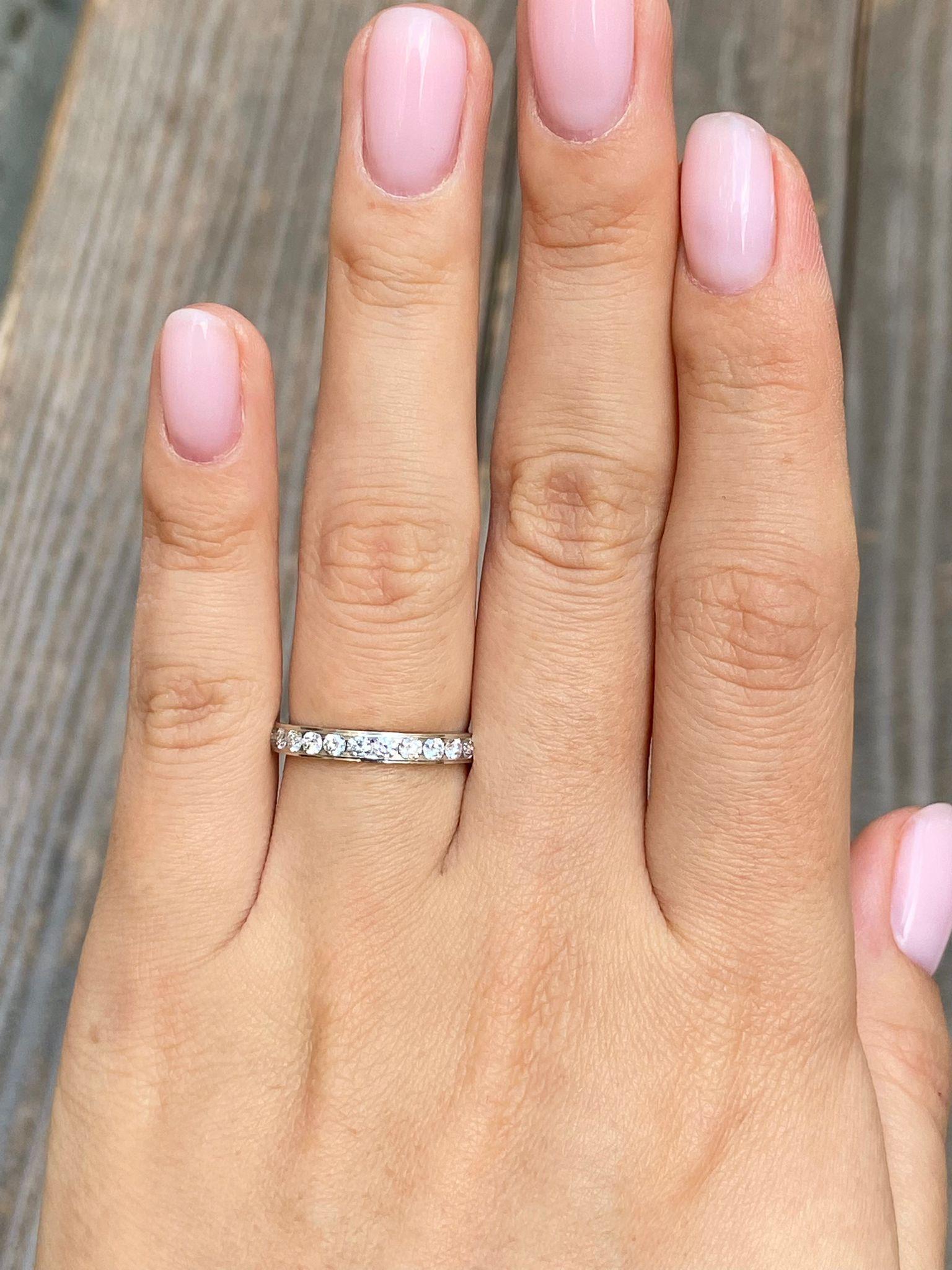 how to wear anniversary band with wedding set
