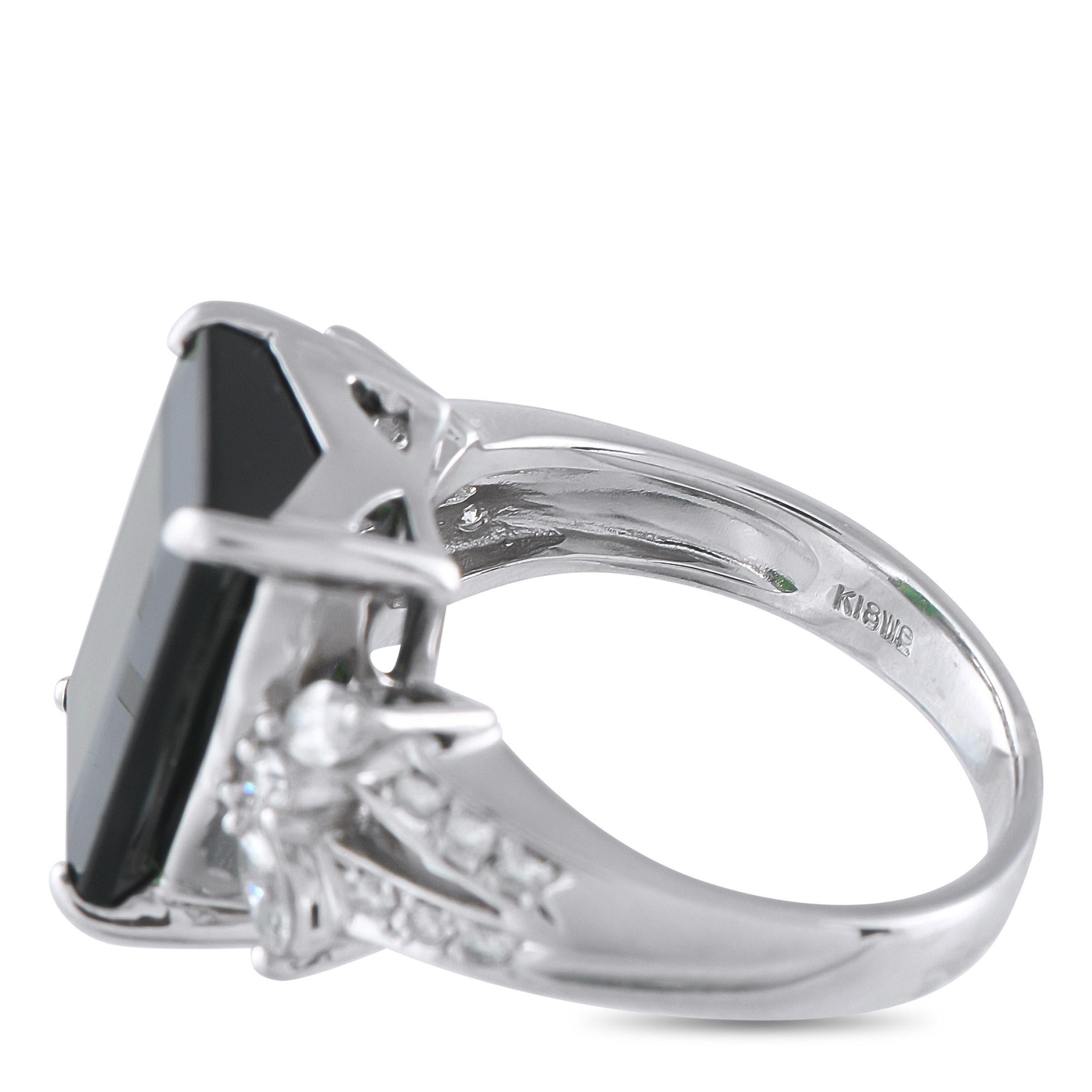 Platinum 0.54ct Diamond and Tourmaline Ring In Excellent Condition For Sale In Southampton, PA