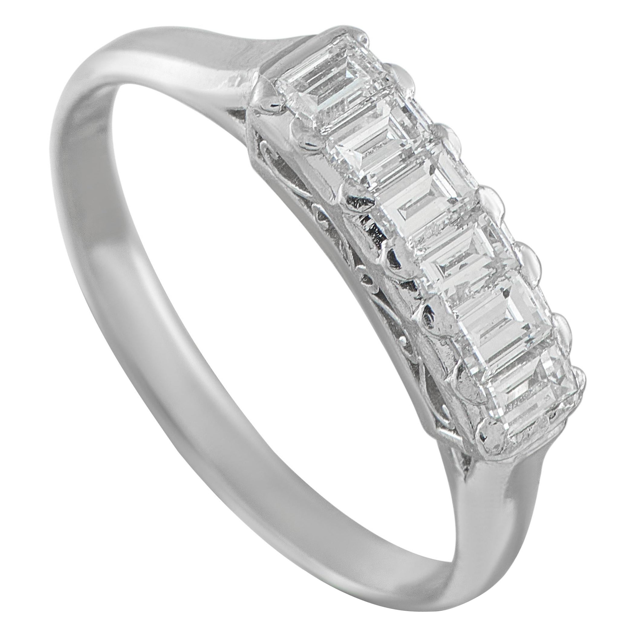 Platinum 0.54ct Diamond Ring MF38-110425