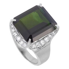 Platinum 0.55ct Diamond and Tourmaline Ring Platinum 0.55ct Diamond and Tourmaline Ring