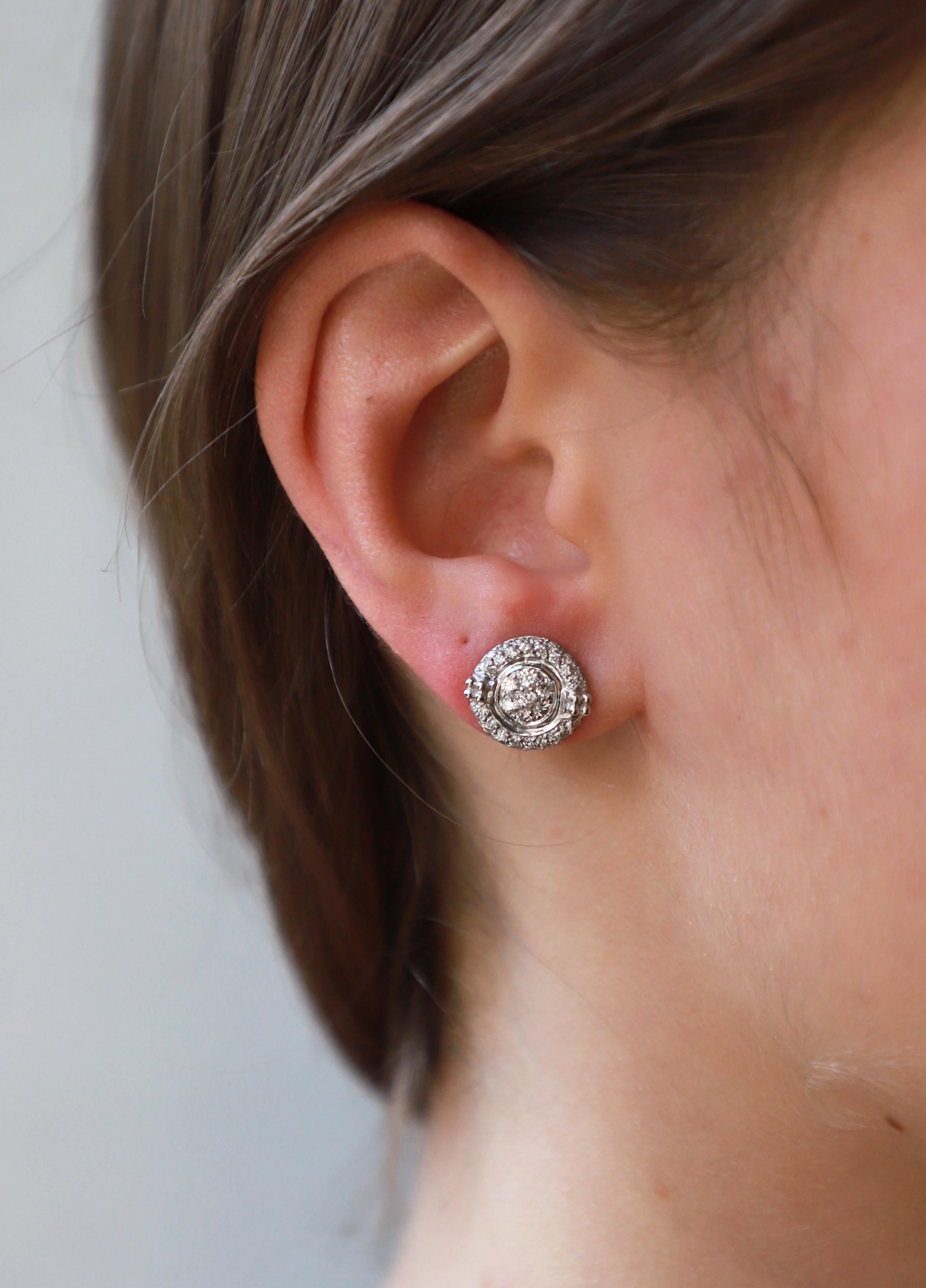 Platinum 0.60 Karats Brilliant Cut White Diamonds Elegant Stud Design Earrings For Sale 1