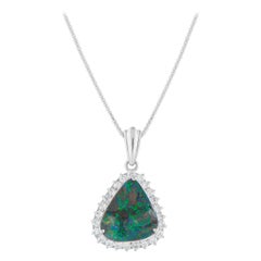 Collar de platino con diamantes de 0,60 ct y ópalo
