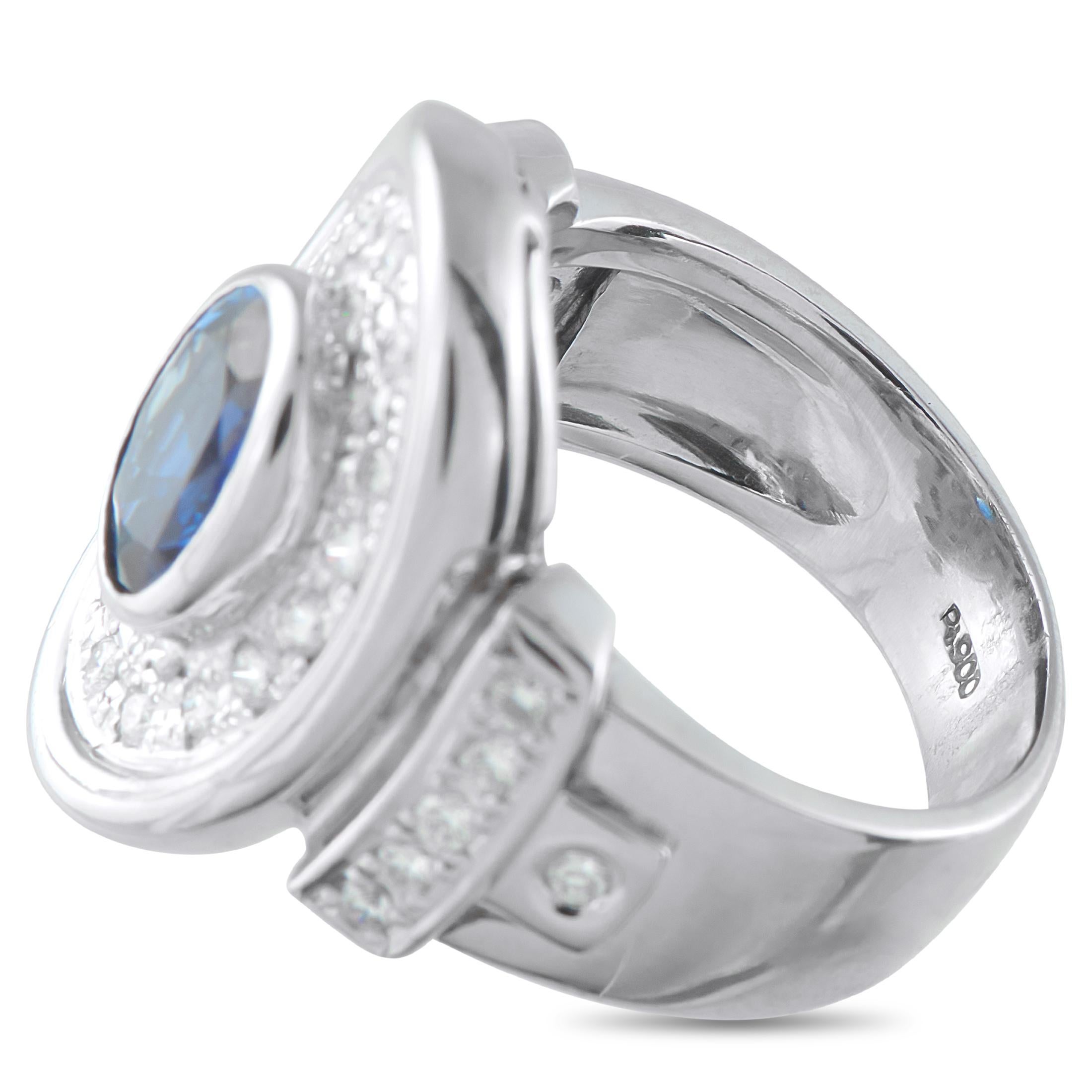 Platinum 0.61ct Diamond and Sapphire Ring MF09-101725 im Zustand „Hervorragend“ im Angebot in Southampton, PA