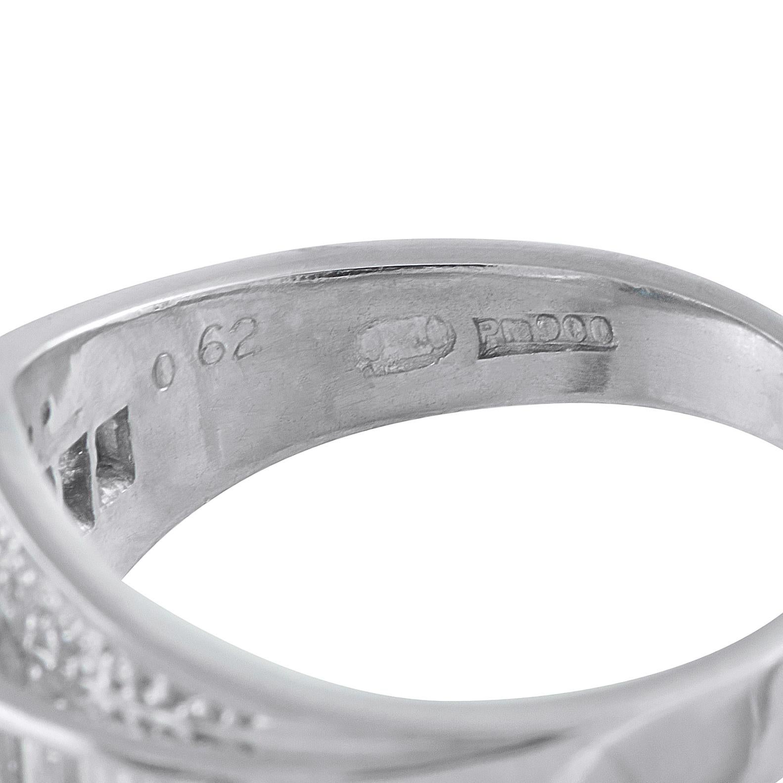 Platinum 0.62ct Diamond and Sapphire Ring MF55-101625 In condizioni ottime in vendita a Southampton, PA