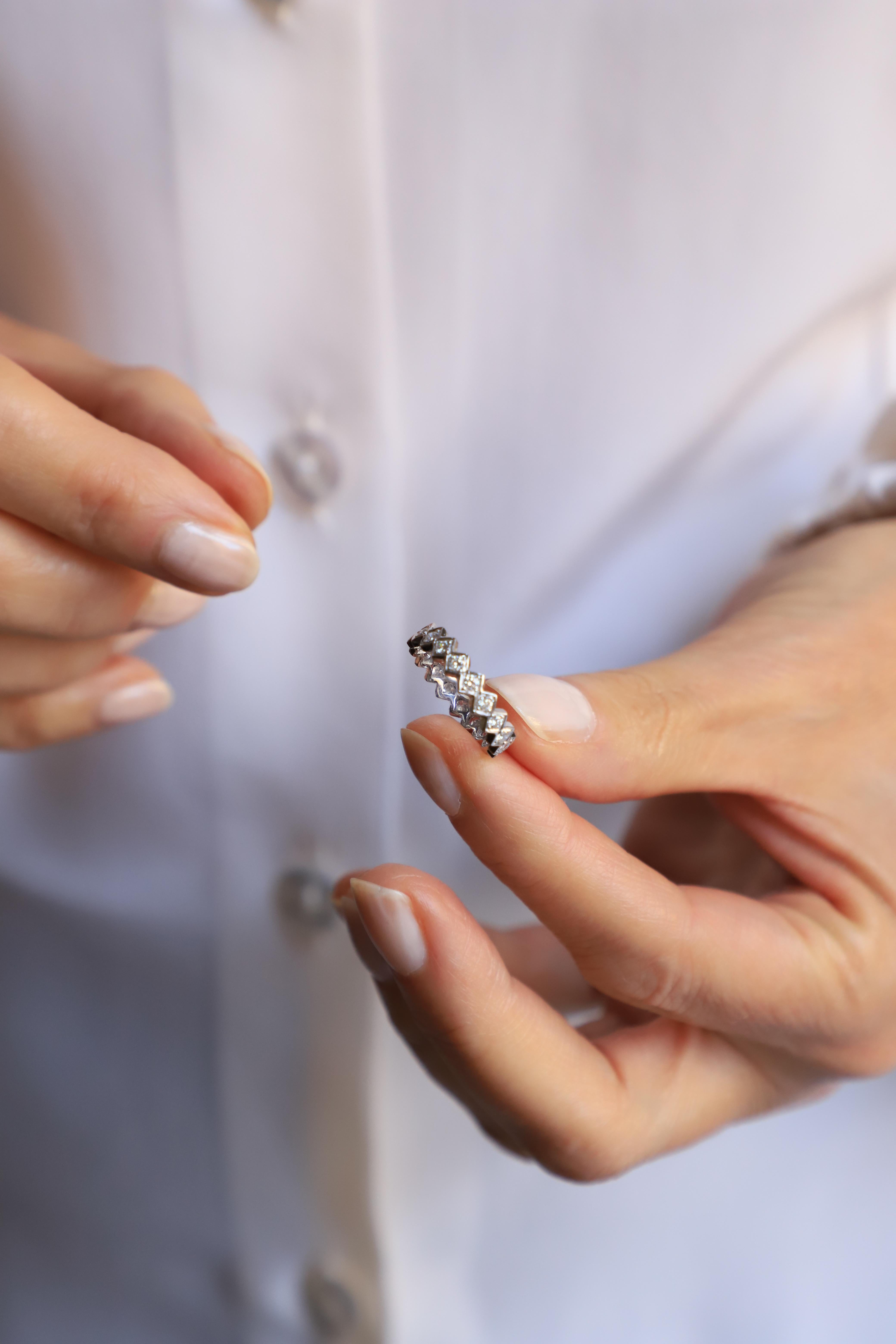 Platinum 0.63 Karat GVS1 White Diamonds Cubes Modern Style Design Ring For Sale 6