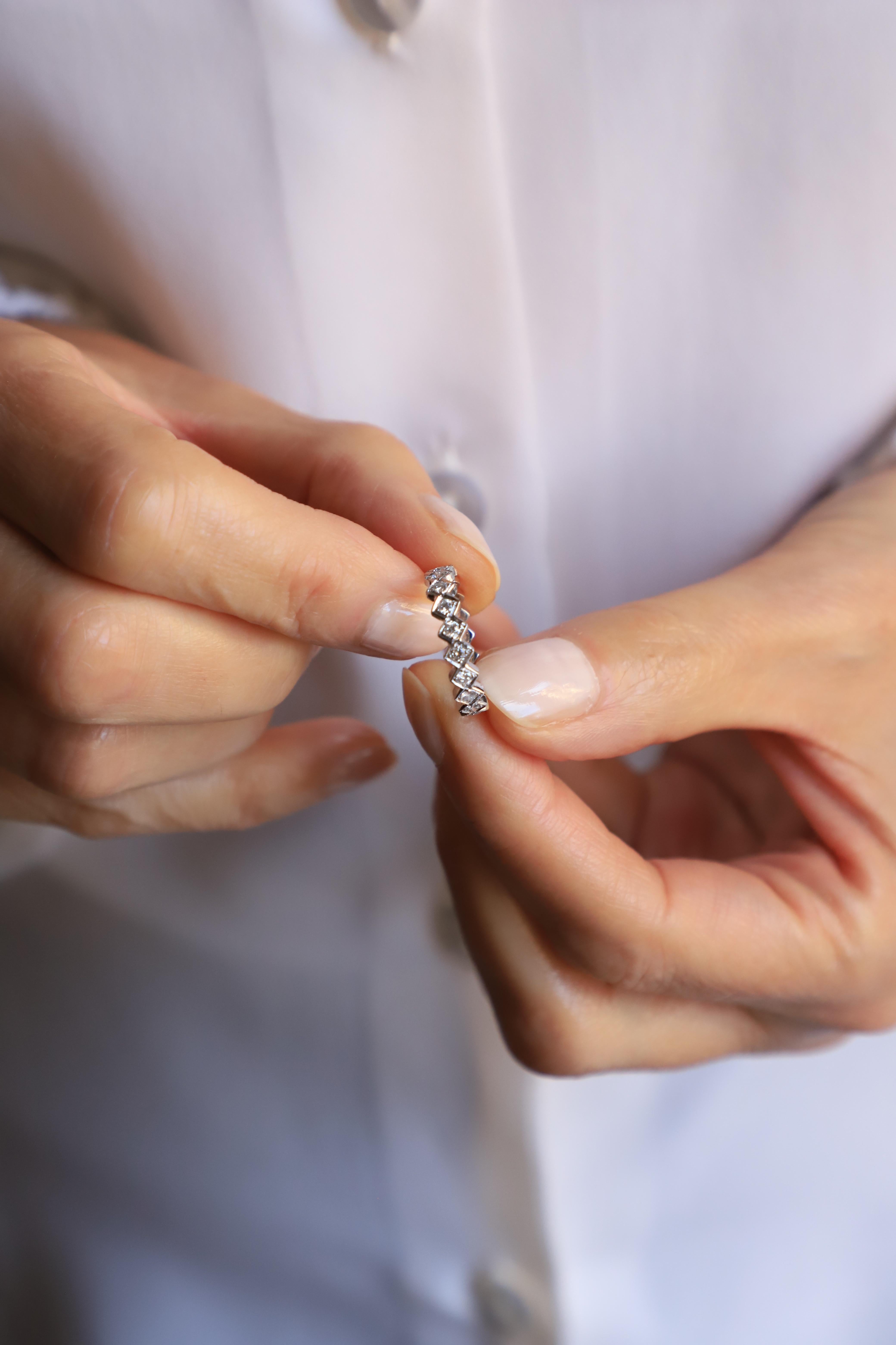 Women's Platinum 0.63 Karat GVS1 White Diamonds Cubes Modern Style Design Ring For Sale