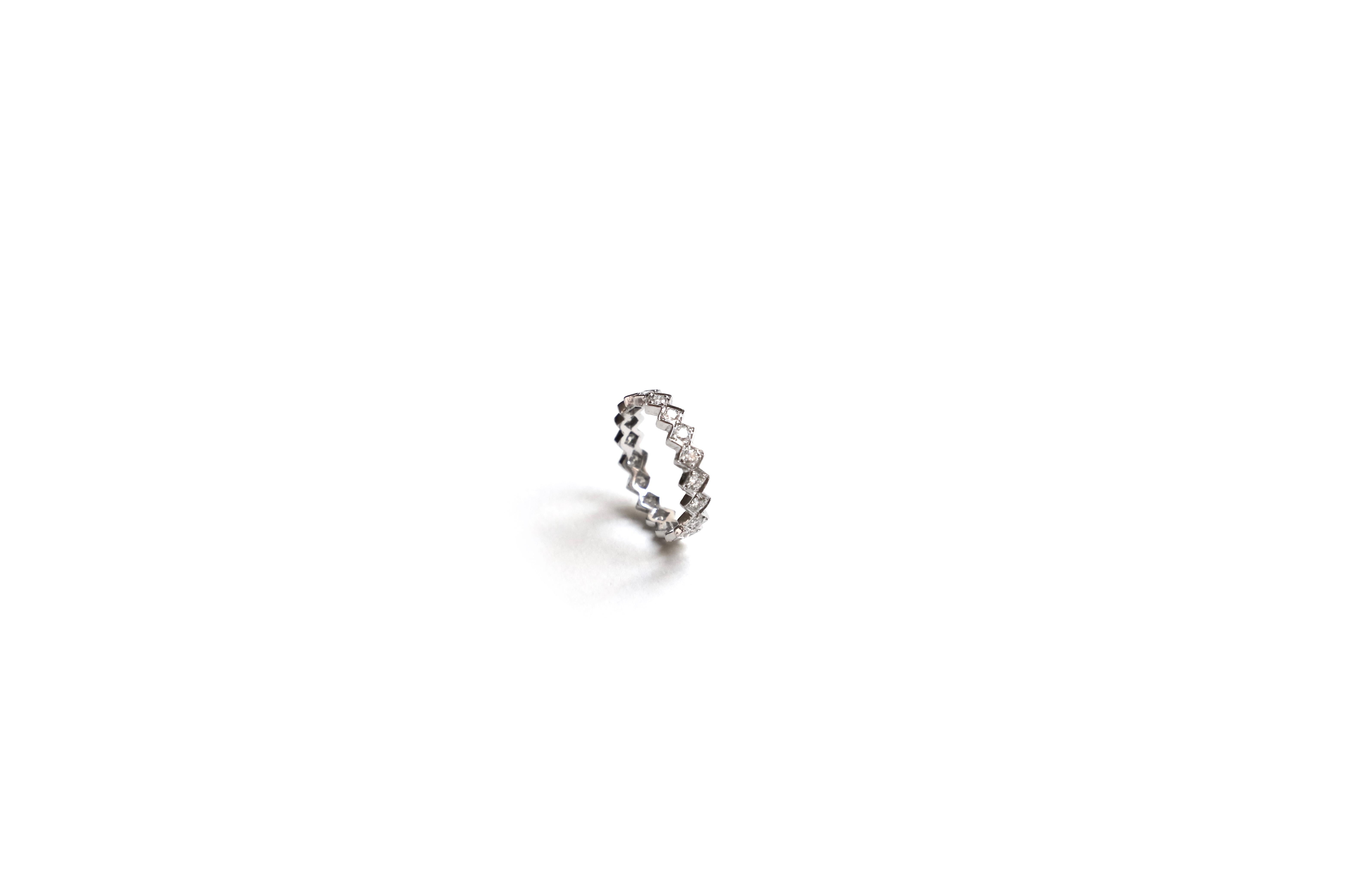 Platinum 0.63 Karat GVS1 White Diamonds Cubes Modern Style Design Ring For Sale 3