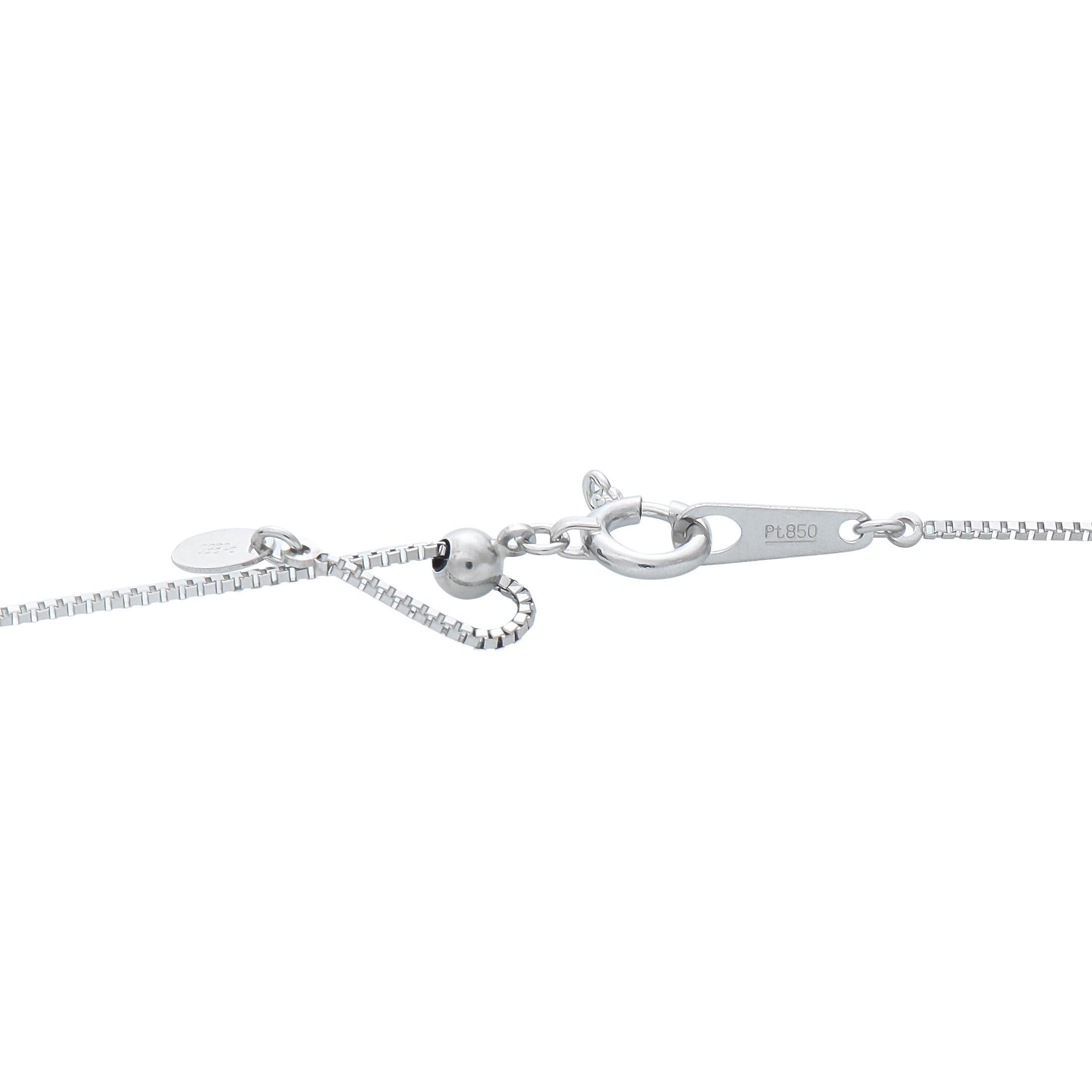 Taille ronde Collier en platine avec pendentif en diamant de 0.65ct en vente