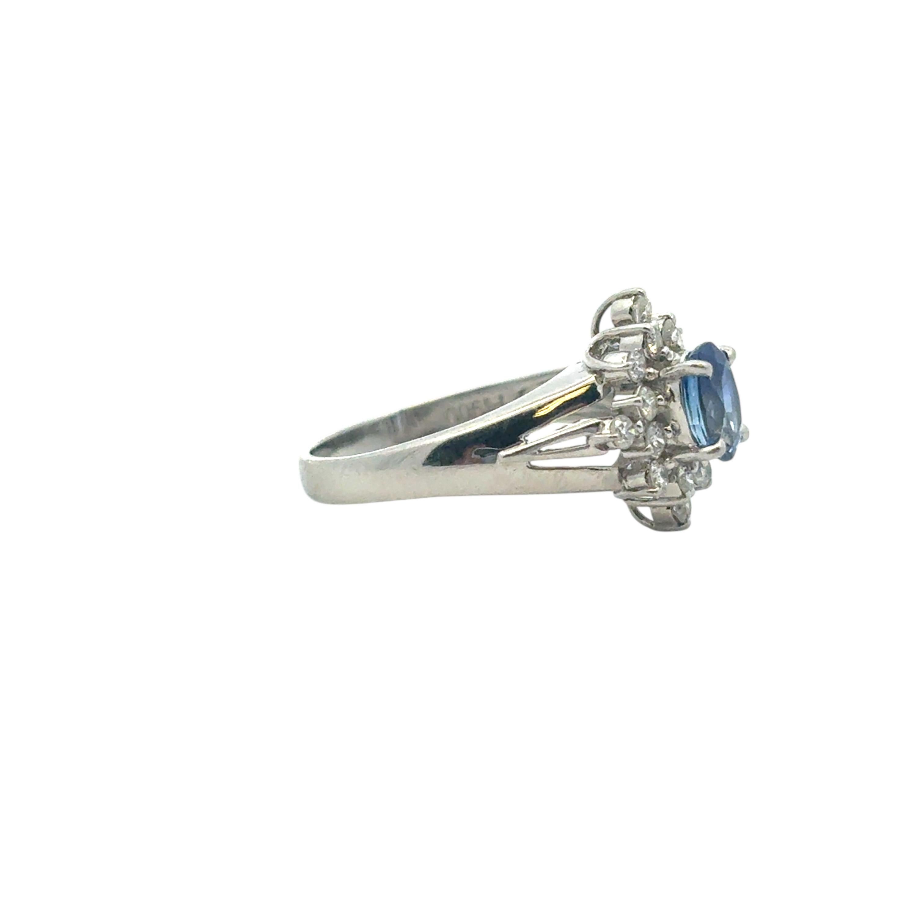 Platinum 0.73ctw Diamond Blue Oval Sapphire Center Cocktail Ring For Sale 5
