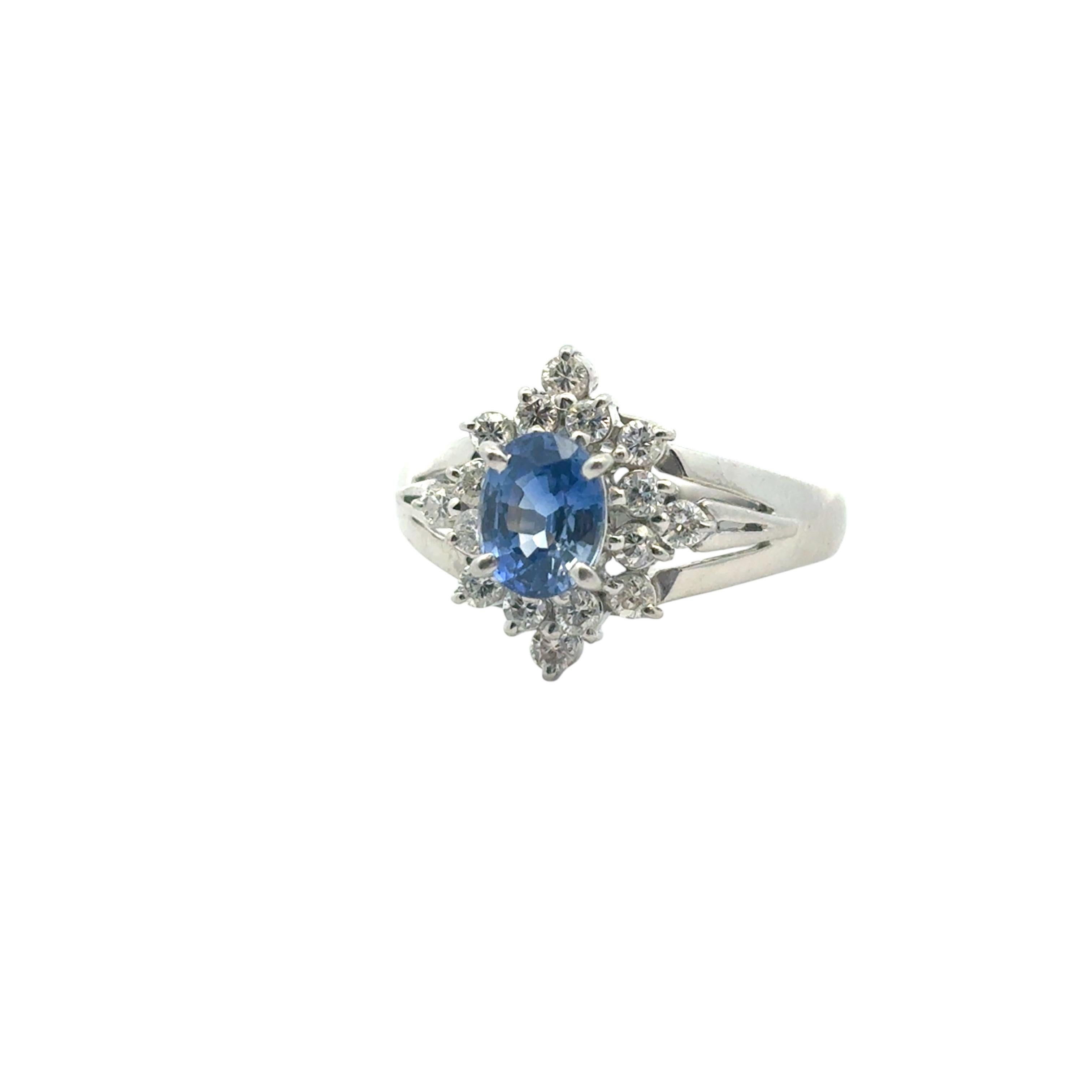Platinum 0.73ctw Diamond Blue Oval Sapphire Center Cocktail Ring For Sale 9