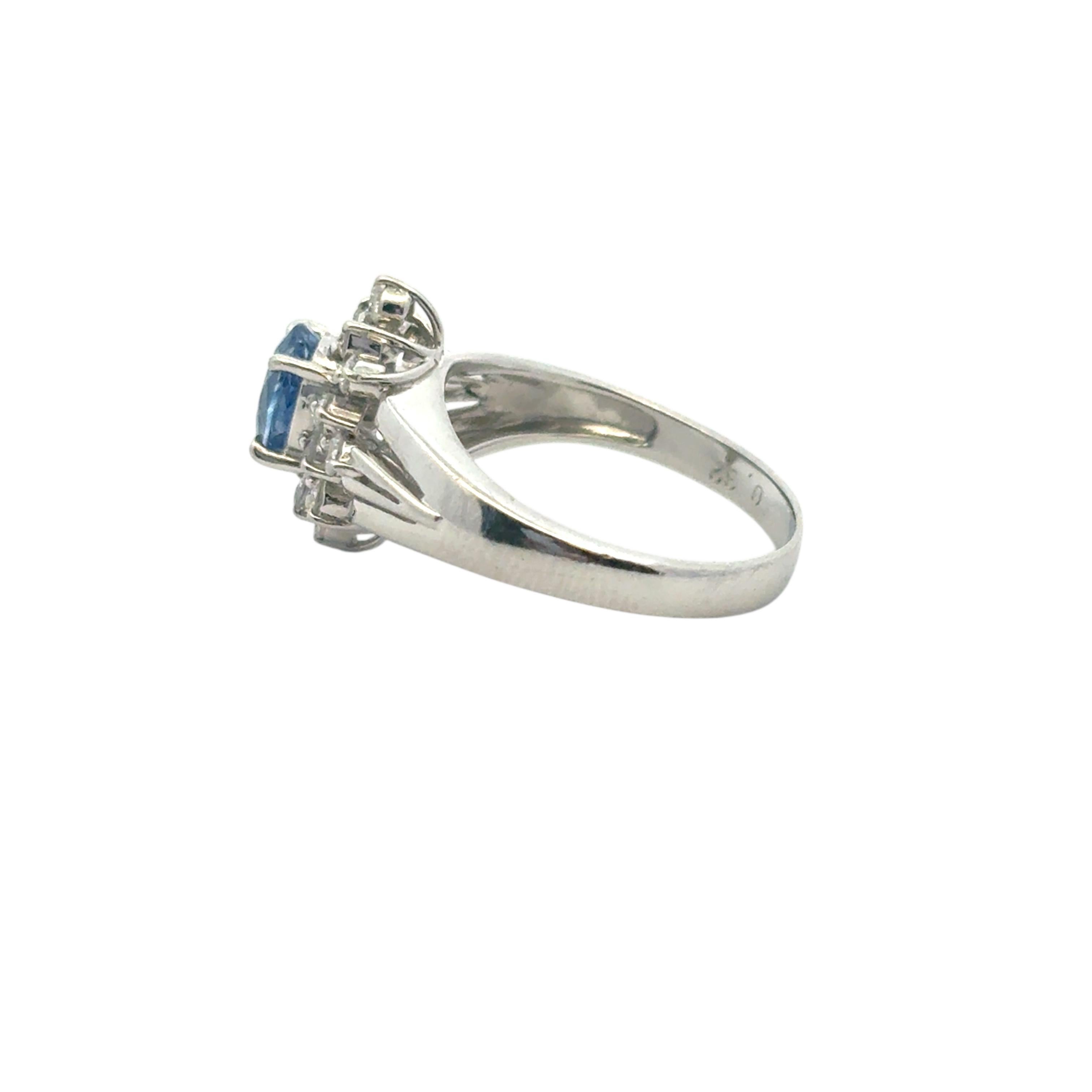 Platinum 0.73ctw Diamond Blue Oval Sapphire Center Cocktail Ring For Sale 13