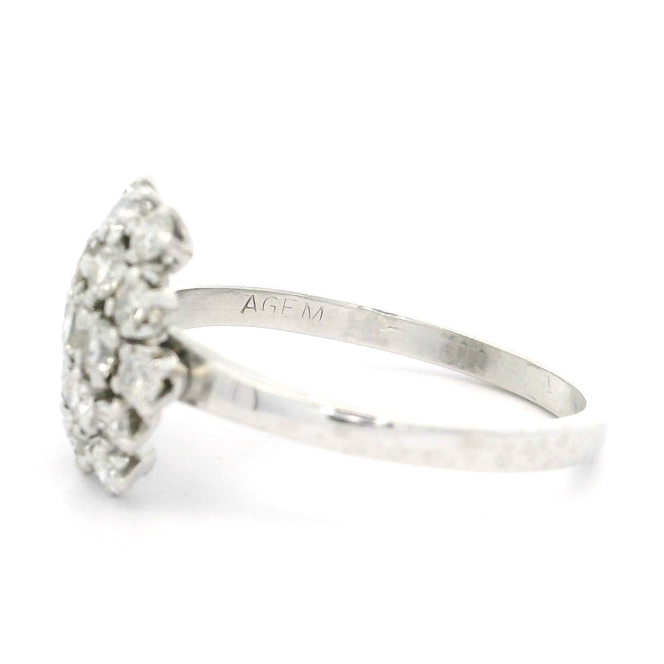 --Pierre(s) :...
(19) Diamants naturels authentiques - taille ronde ancienne - sertis - couleur G-I - pureté VS2-SI2 - 0,75ctw (approx.)
Poids total en carats : 0,75 (environ)

MATERIAL : Platine massif .850 
Poids : 4.09 grammes
Taille de la bague