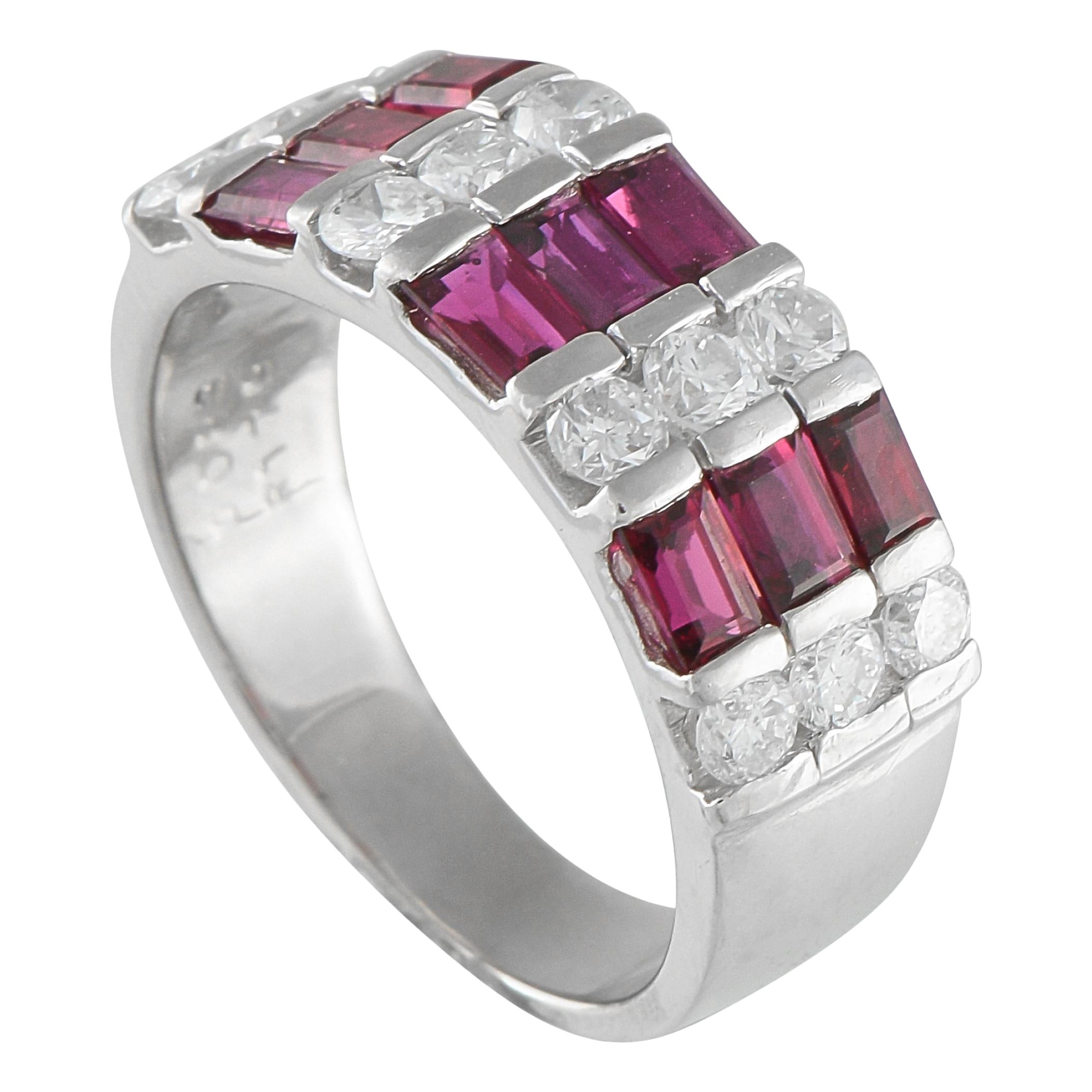 Platin 0,83ct Diamant und Rubin Ring
