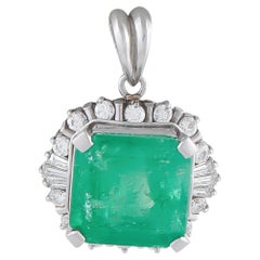 Platinum 0.84ct Diamond and Emerald Pendant MF40-050726