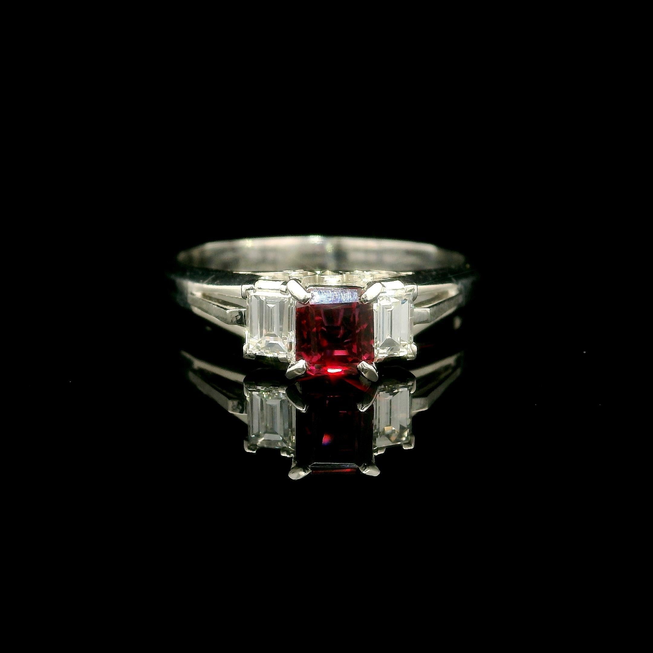 Platino 0,92ct Taglio Quadrato Rubino Baguette Diamante Laterale Alto Profilo A.Stone in vendita 9