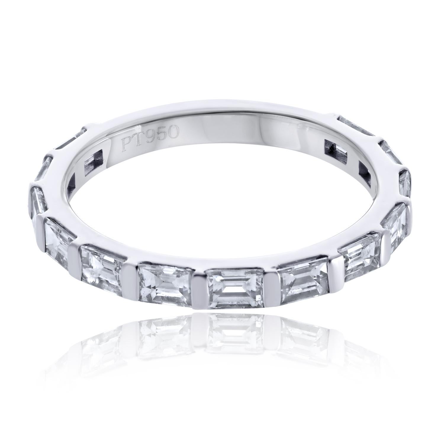 Contemporain Bague d'éternité en platine 1.00cttw Baguette Diamond Bar Set Handmade en vente