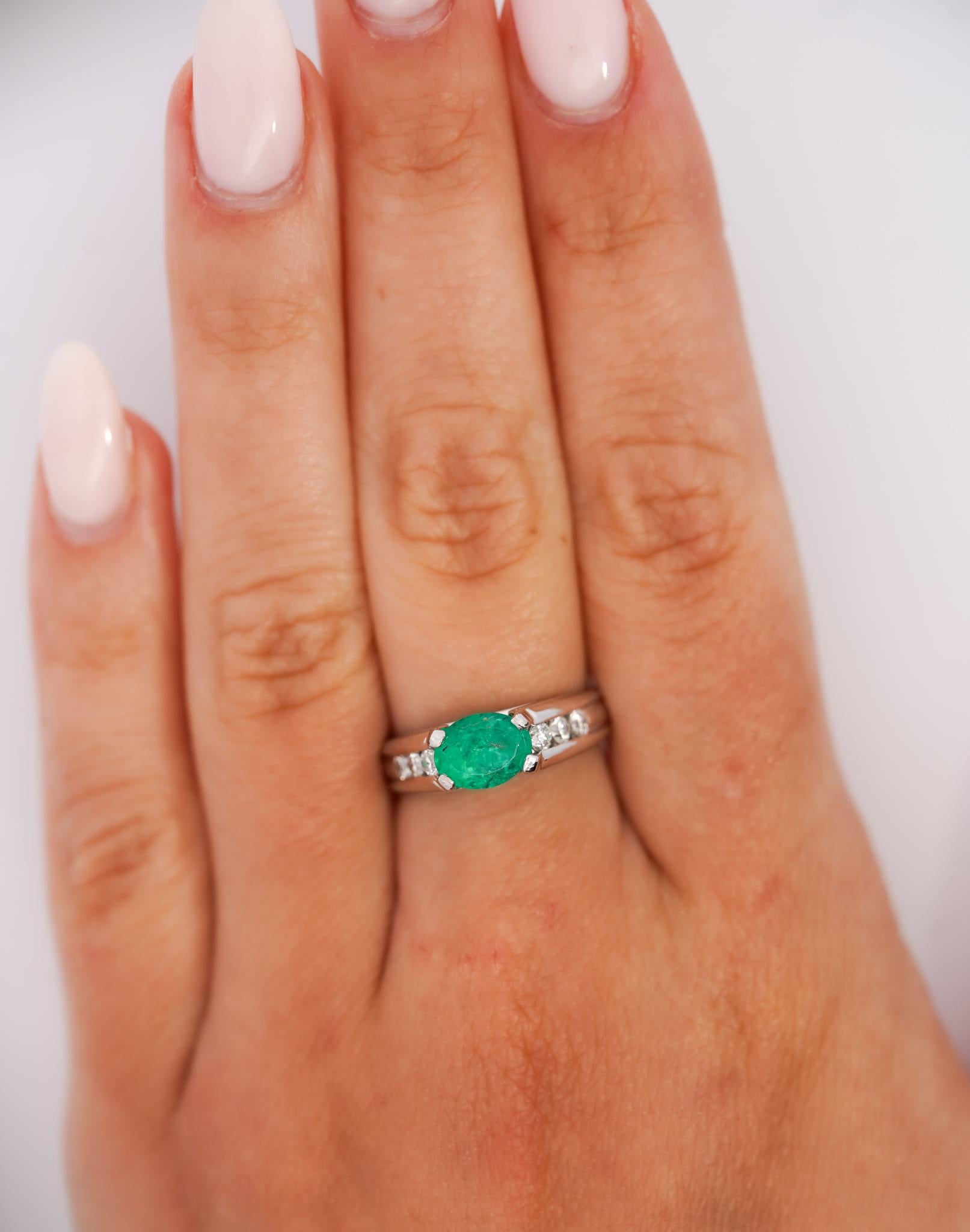 Women's Platinum 1.17 Carat Oval East West Emerald & Diamond Ring For Sale