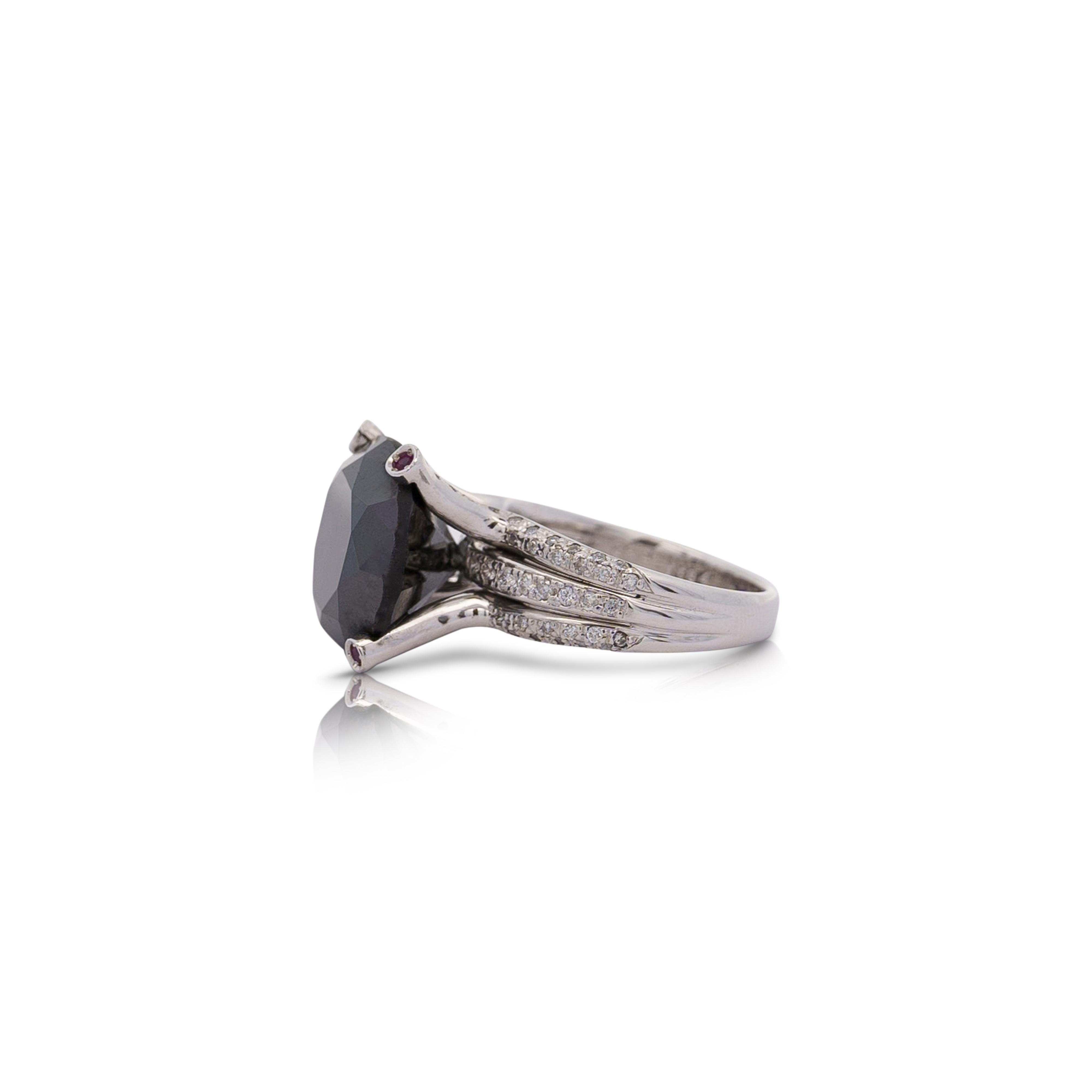 Round Cut Platinum 11.84 Carat Round Black Diamond Engagement and Pink Diamond Prong Ring For Sale