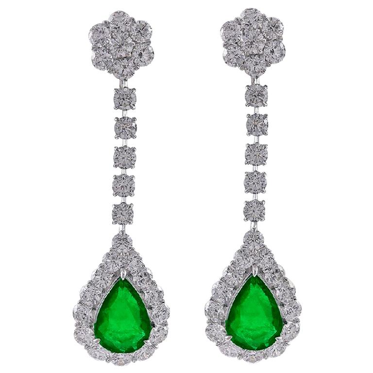 Designed and created by Sophia D, this platinum earrings feature an 11.92 carats of diamonds and pear shaped center emeralds weighing 8.60 carats.

Sophia D by Joseph Dardashti LTD has been known worldwide for 35 years and are inspired by classic