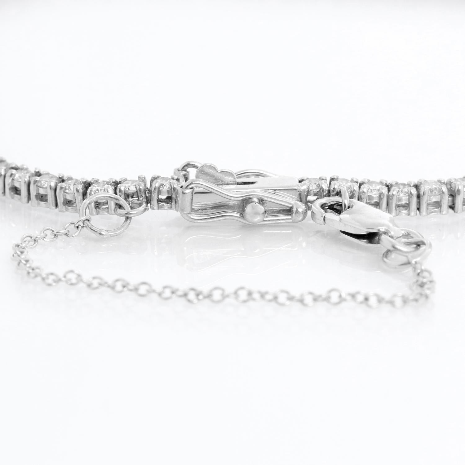 Platinum 1.25 Carat Diamond Tennis Bracelet In Excellent Condition In Dallas, TX