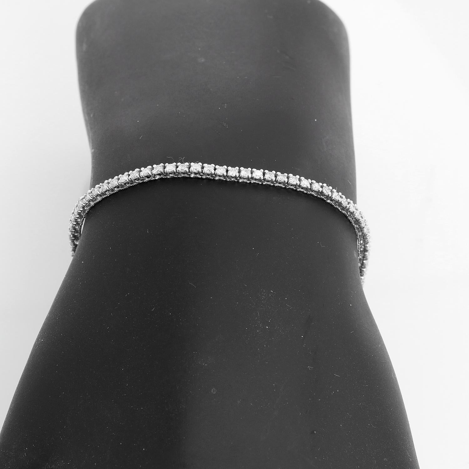Women's Platinum 1.25 Carat Diamond Tennis Bracelet