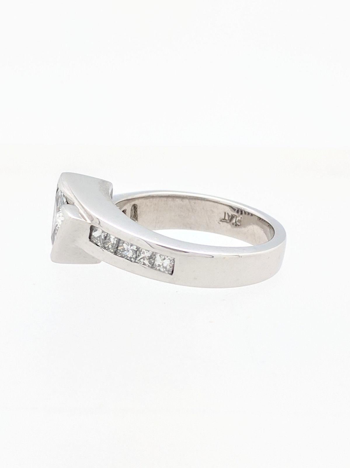 Platinum 1.25 Carat Trillion Cut Diamond Engagement Ring SI1/H 2