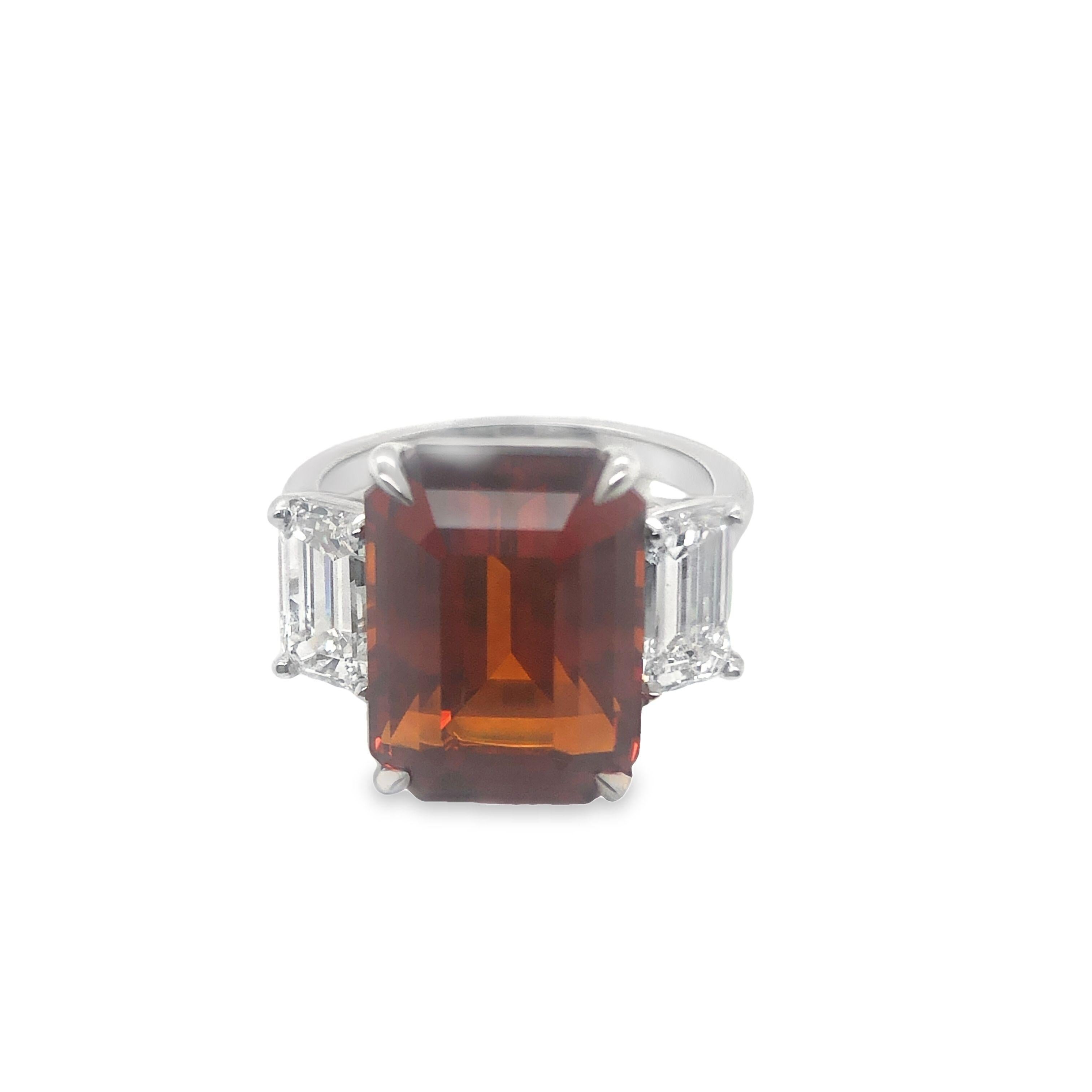 Platinum 12.50 CTS Orange Sapphire and Diamond Three Stone Ring In New Condition For Sale In New York, NY