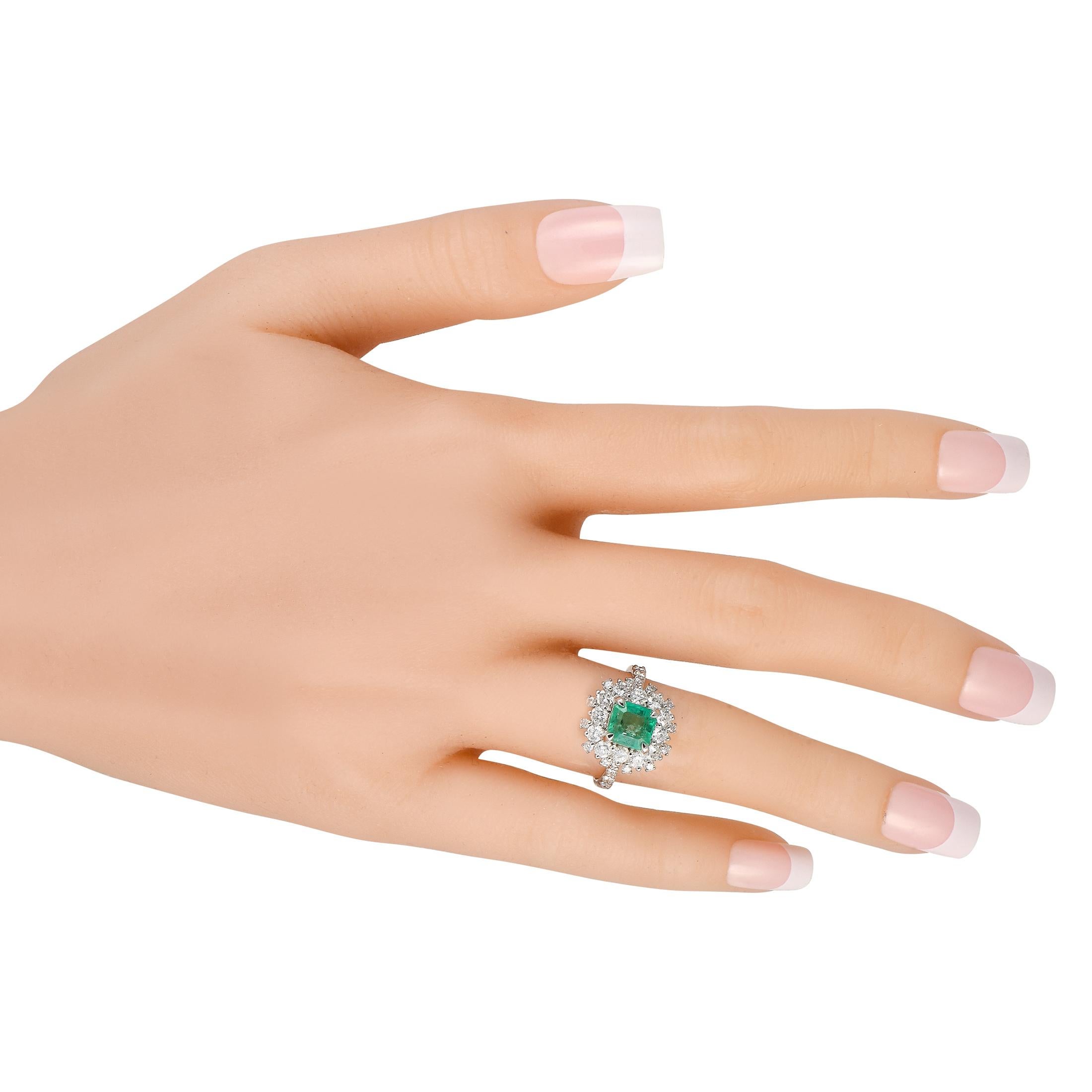 Platin 1,29 Karat Diamant und Smaragd Ring  (Rundschliff) im Angebot