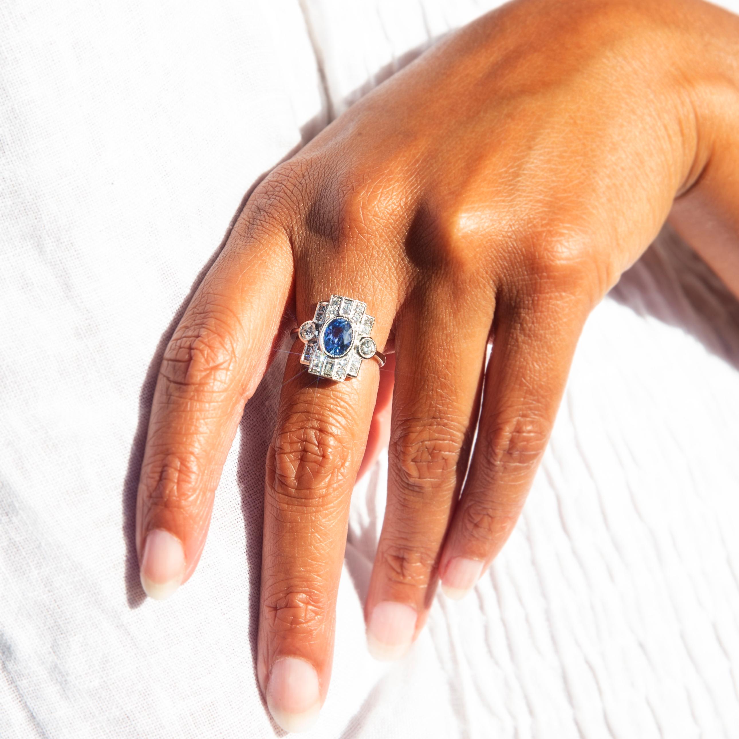 Women's or Men's Platinum 1.36 Carat Ceylon Type Blue Sapphire & 0.71 Carat Diamond Art Deco Ring
