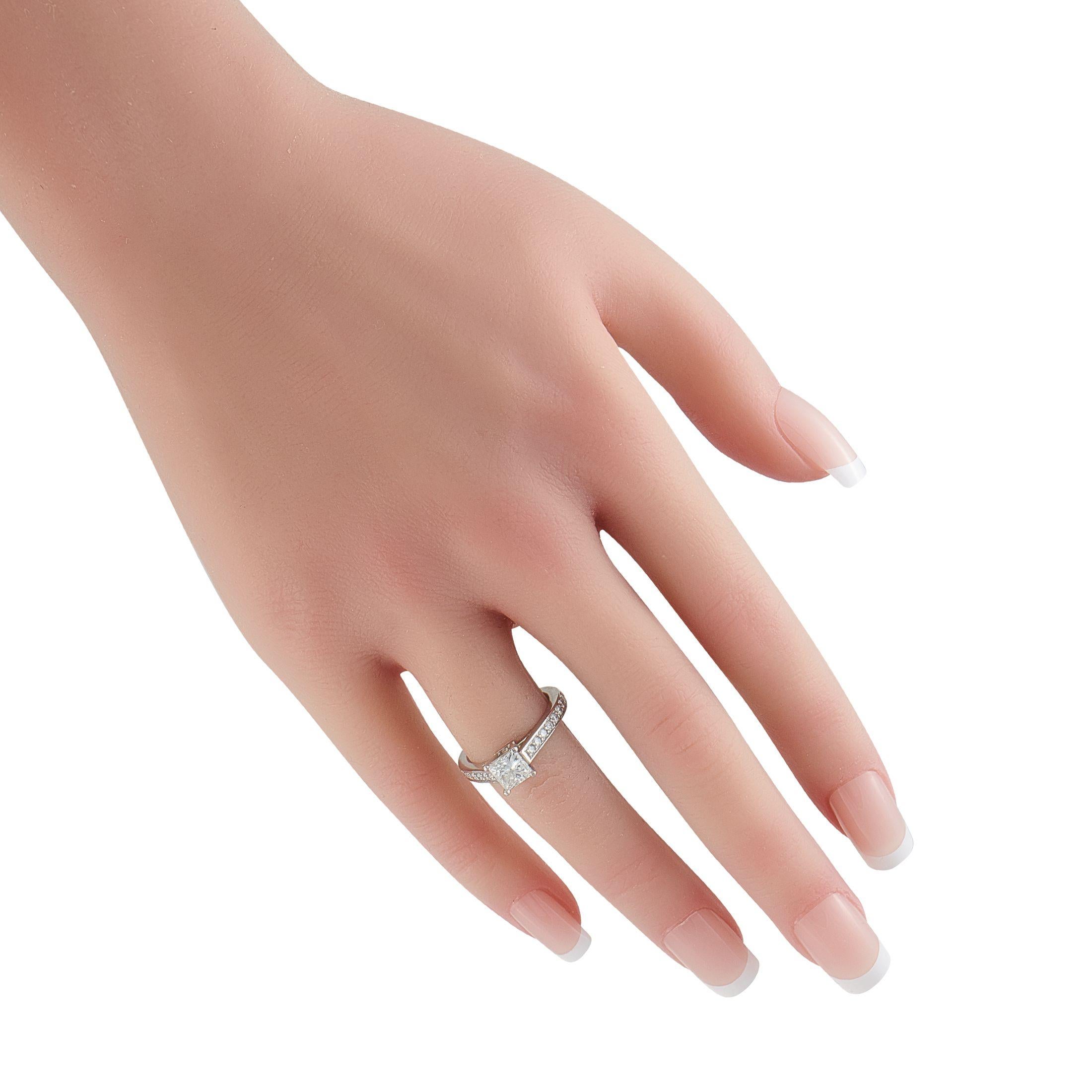 Platin 1,36ct Diamant Ring MF03-071125 (Rundschliff) im Angebot