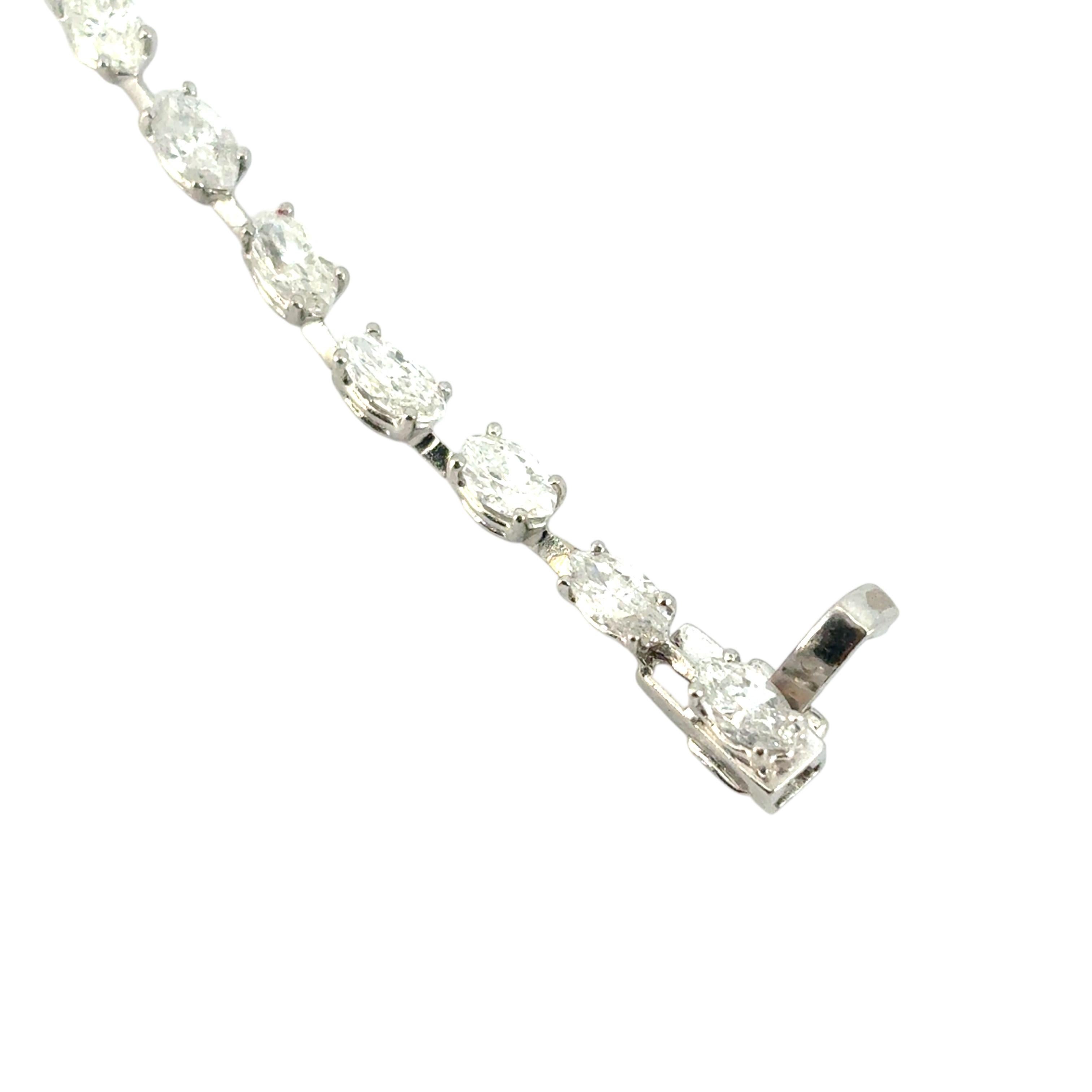 Collier de diamants taille marquise 14,05 ctw Pour femmes en vente