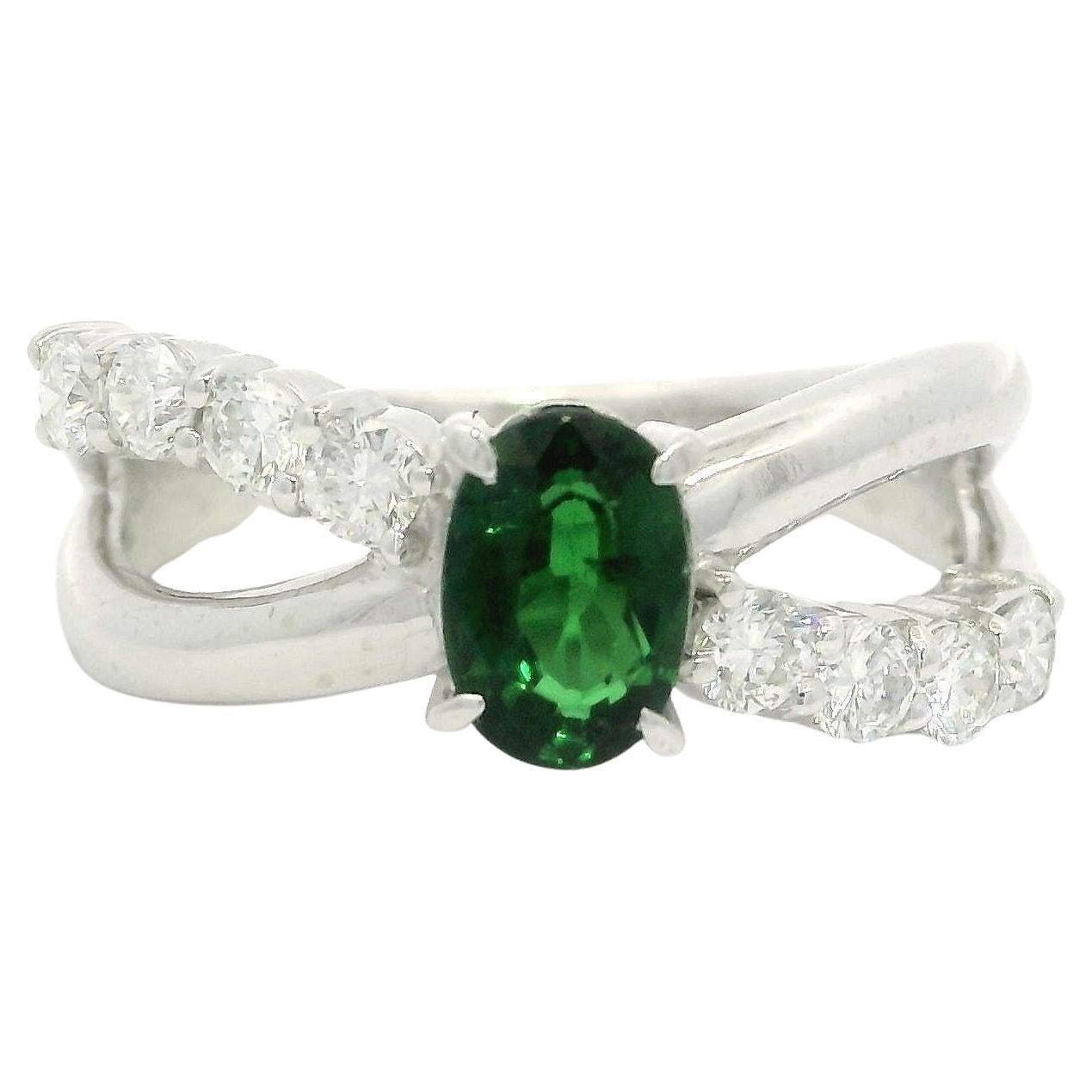 Platin 1,44ctw Oval Vivid Green Tsavorite Diamant Crossover Design Band Ring